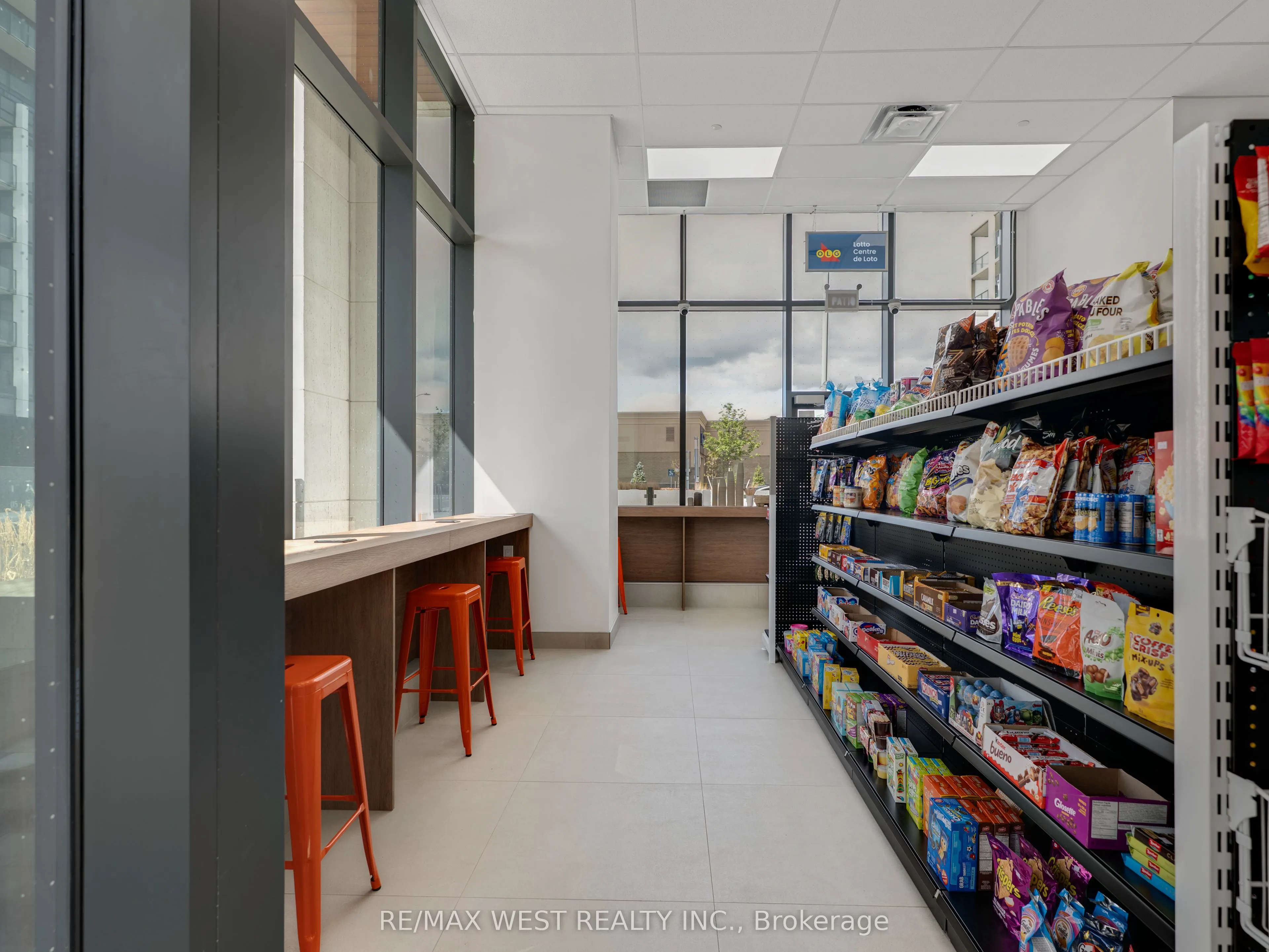 9000 Jane Street, #6 & 7