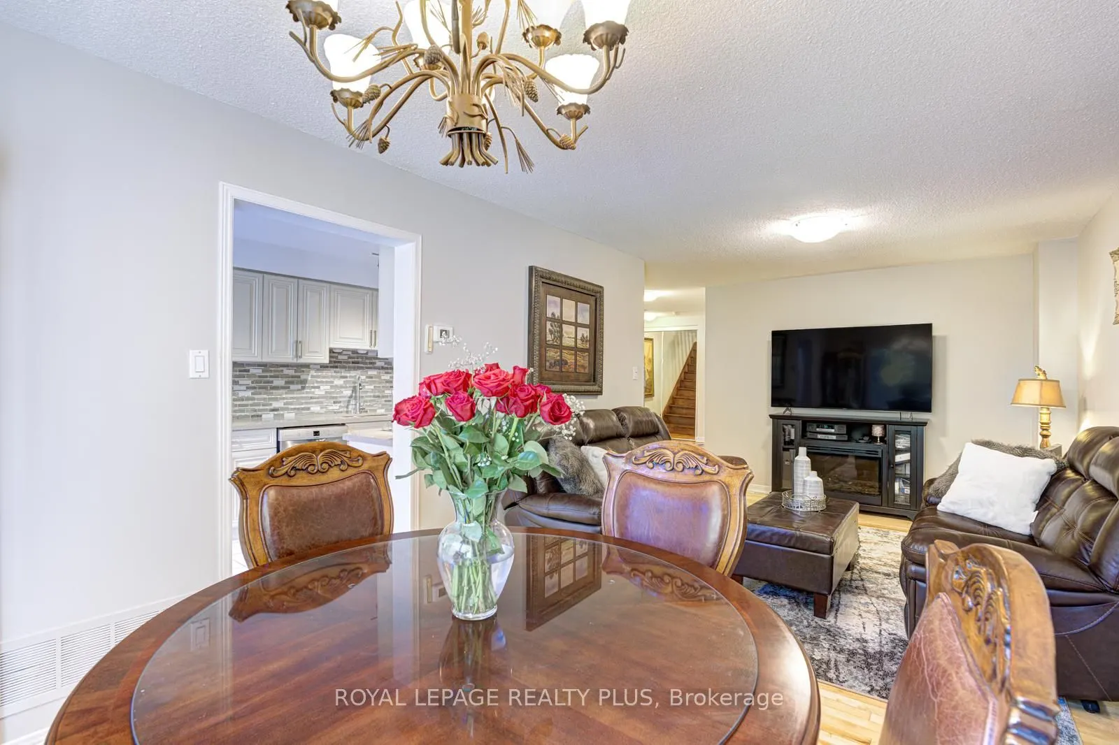 767 Playter Crescent, #767