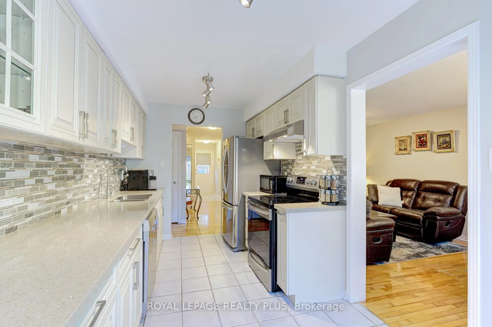 767 Playter Crescent, #767