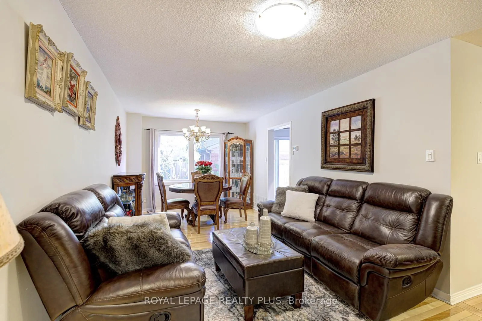 767 Playter Crescent, #767