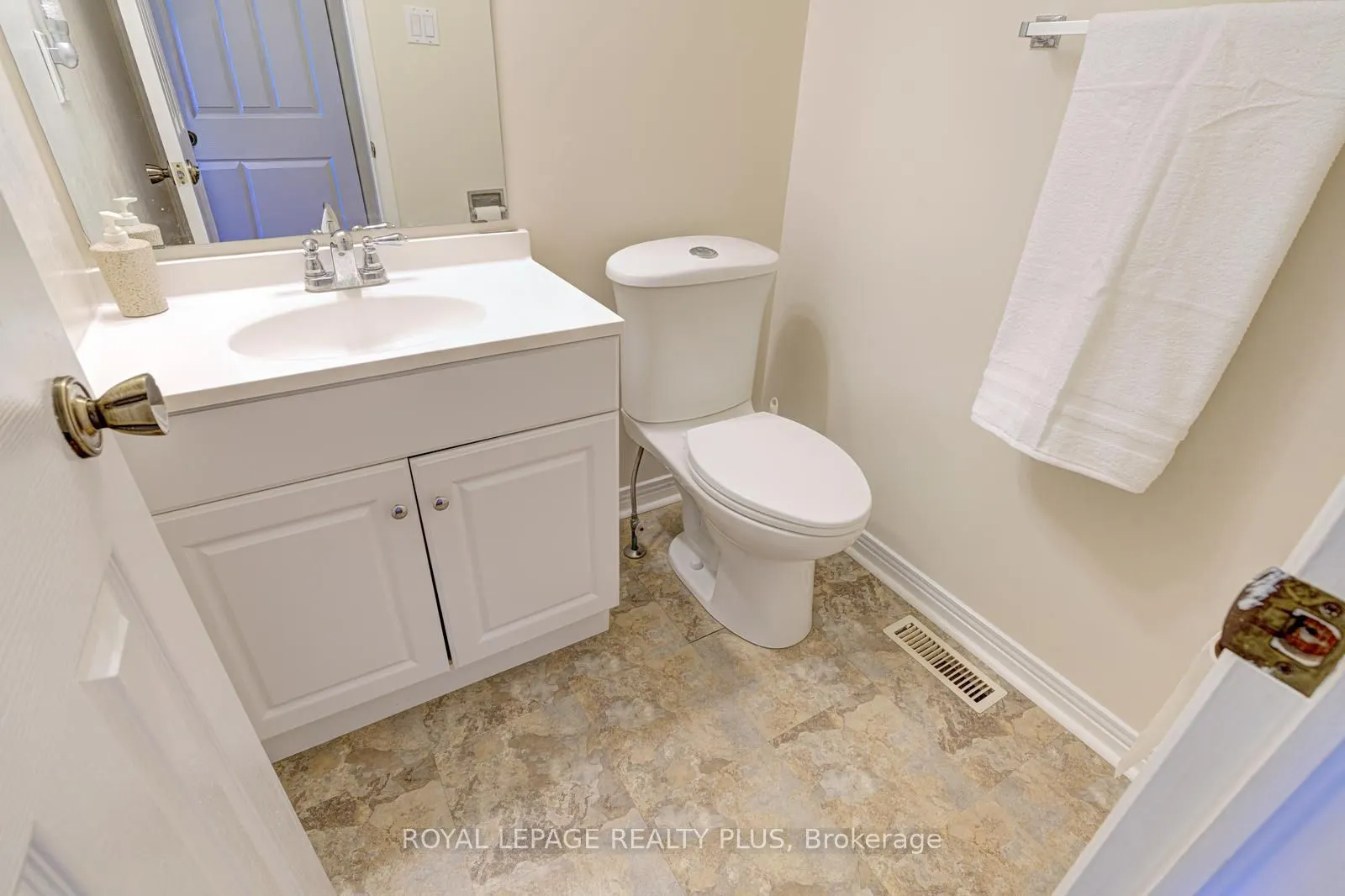 767 Playter Crescent, #767