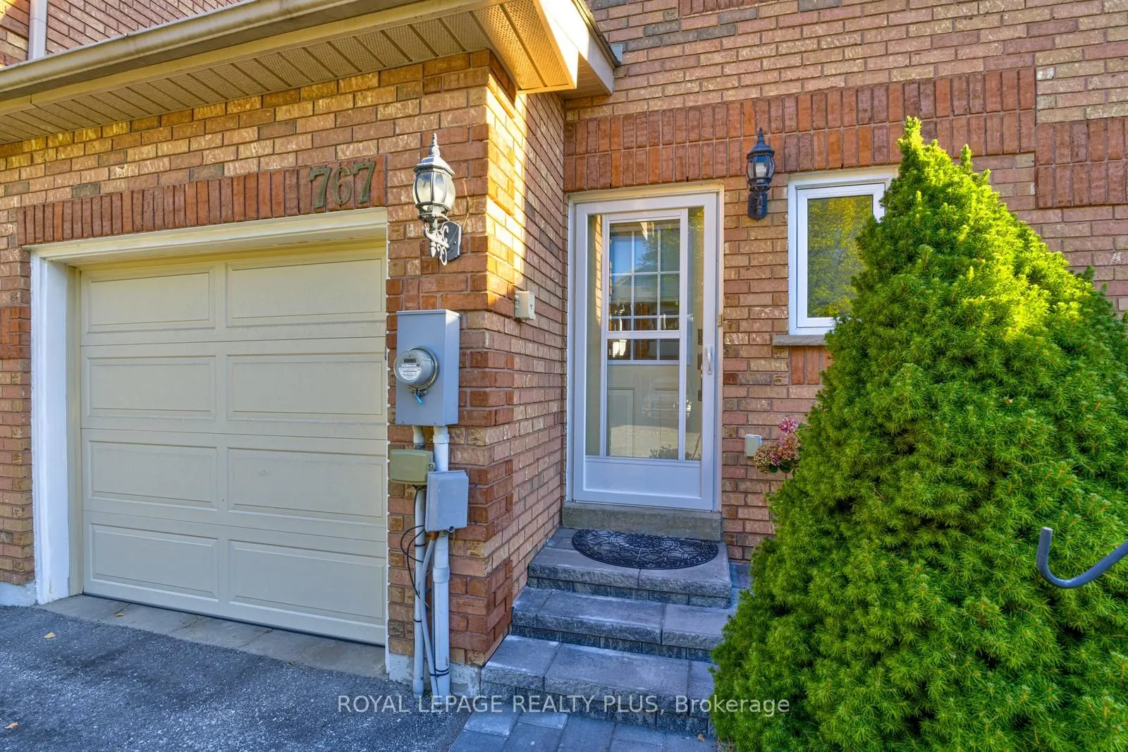 767 Playter Crescent, #767