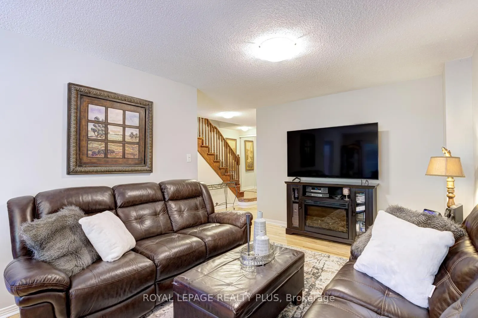 767 Playter Crescent, #767