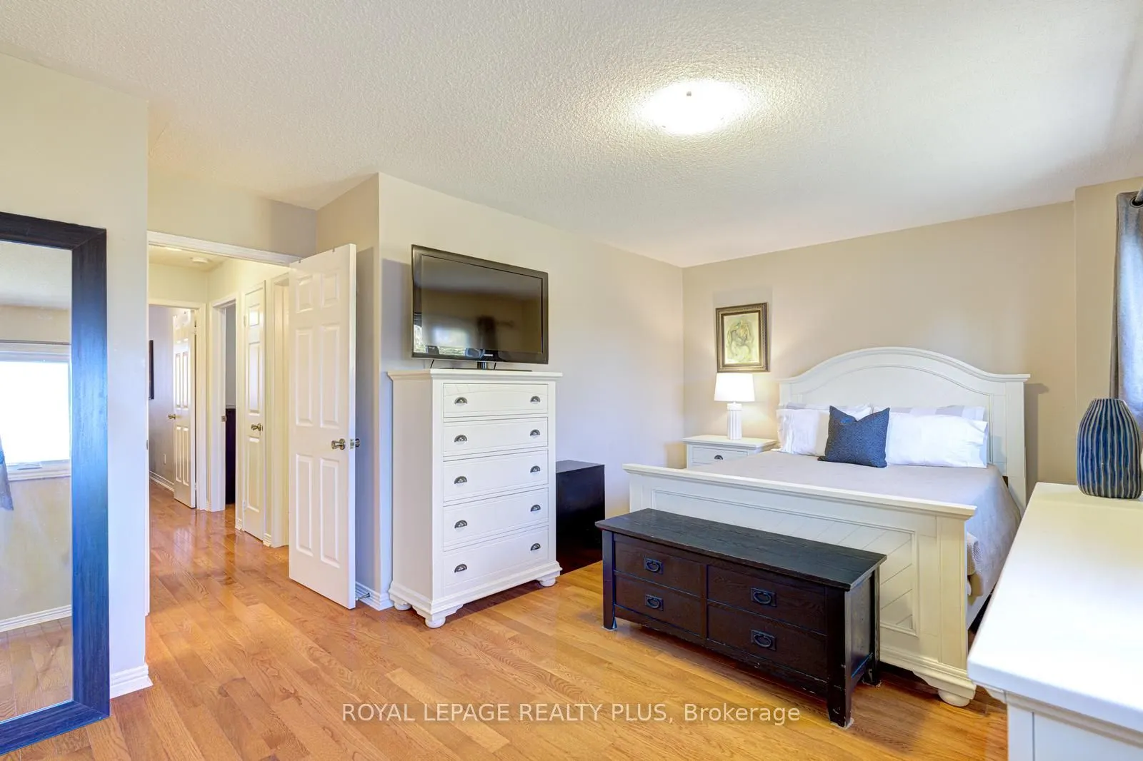 767 Playter Crescent, #767