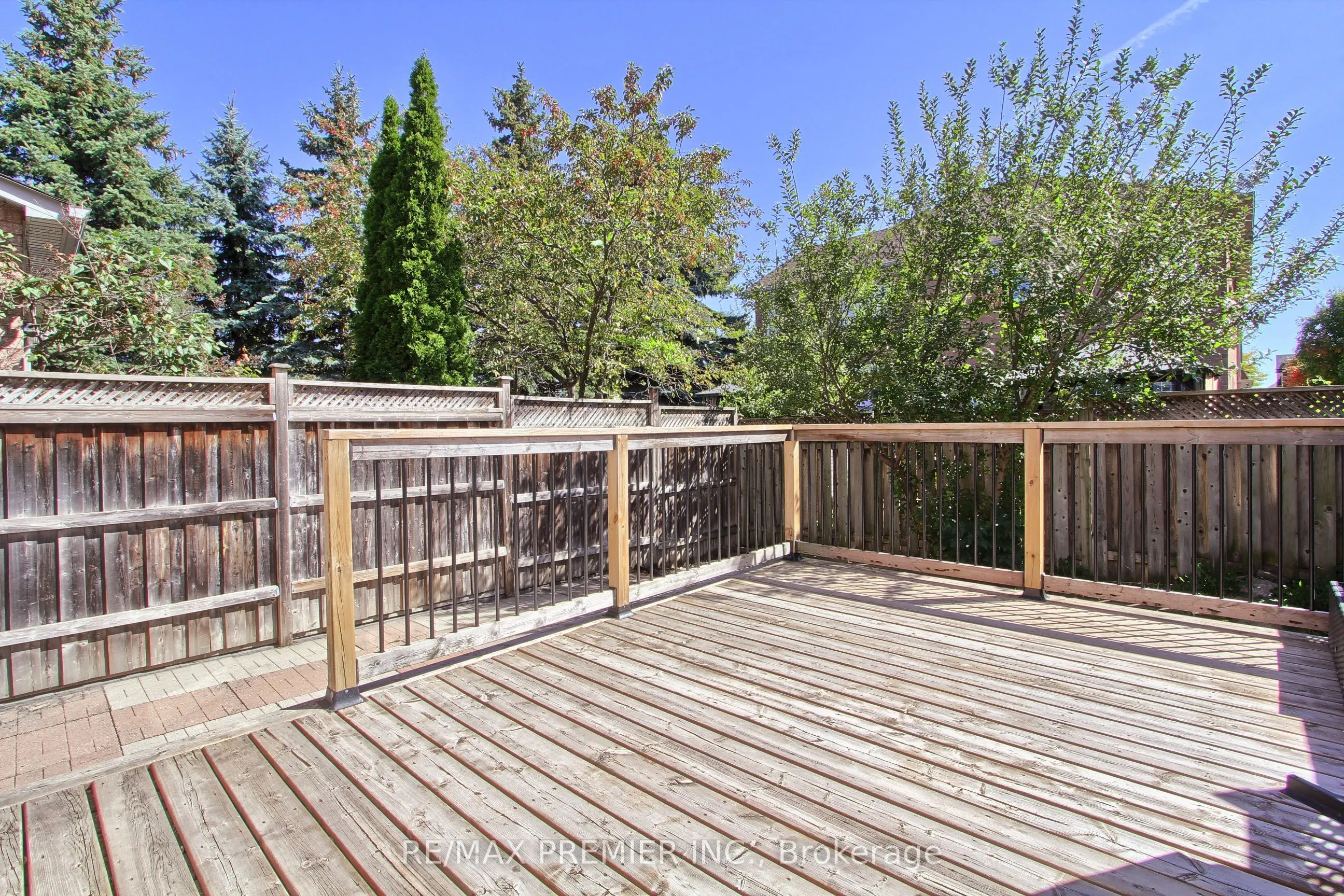 39 Ronan Crescent