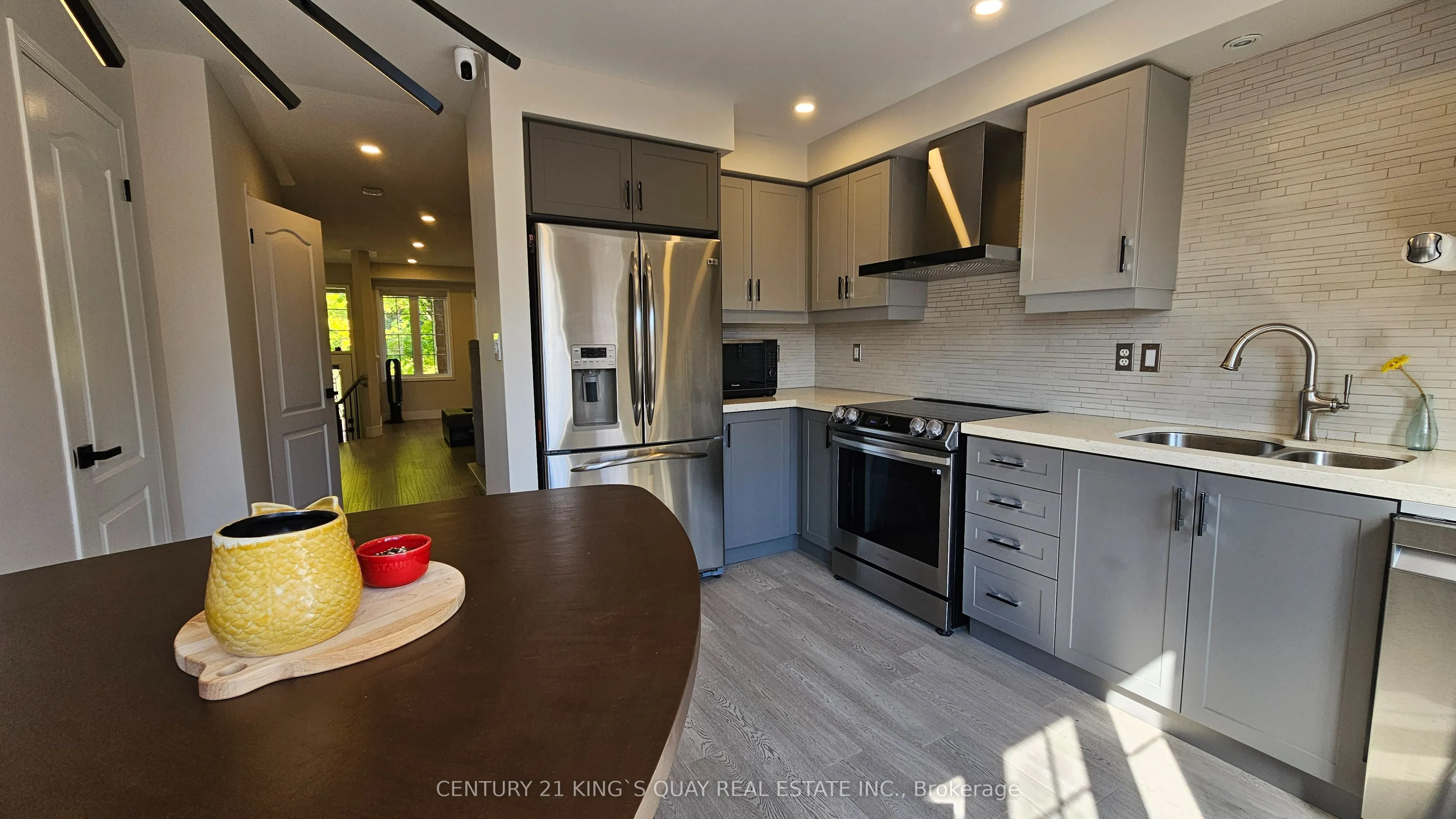 759 Cornell Rouge Boulevard