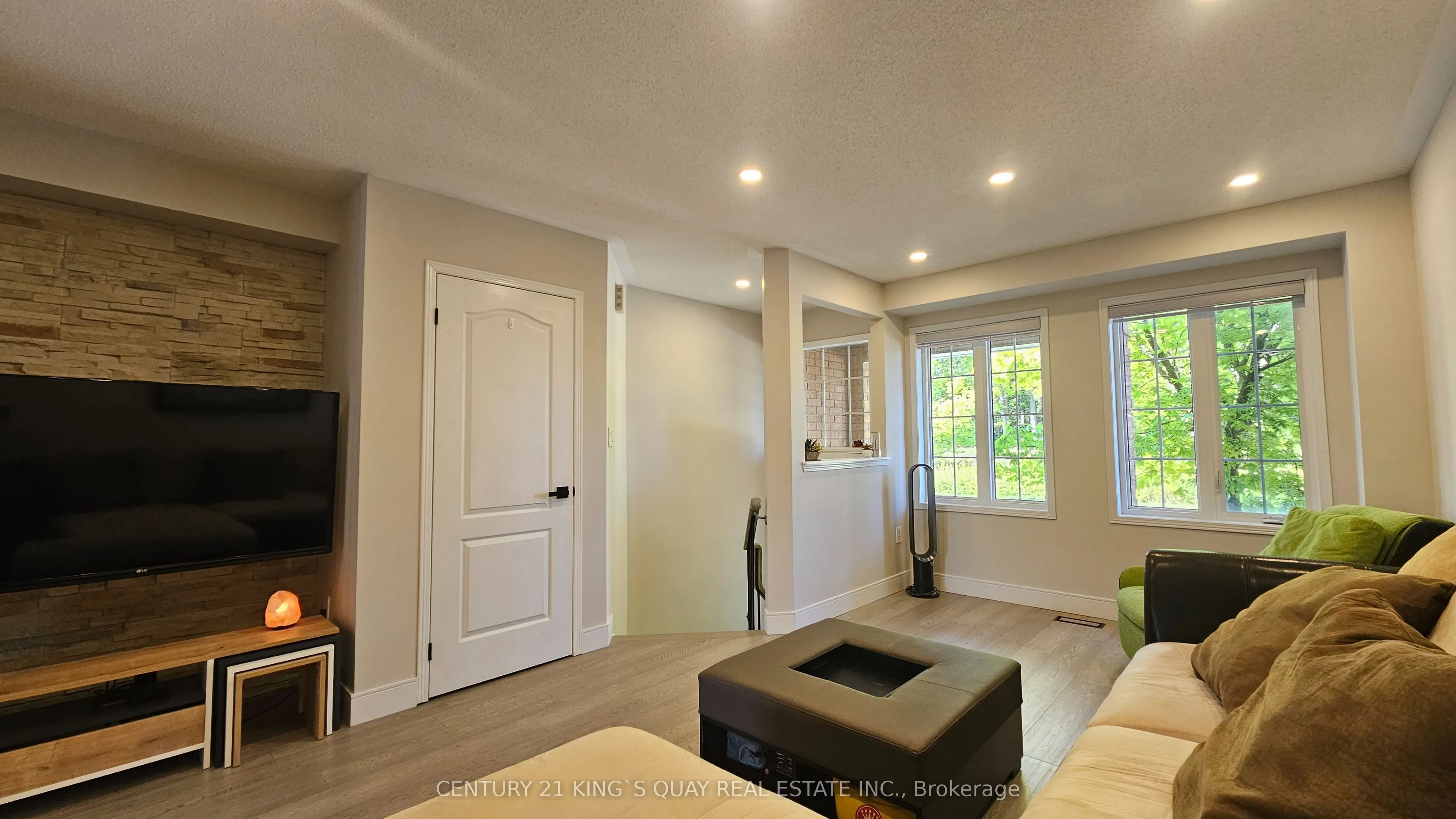 759 Cornell Rouge Boulevard