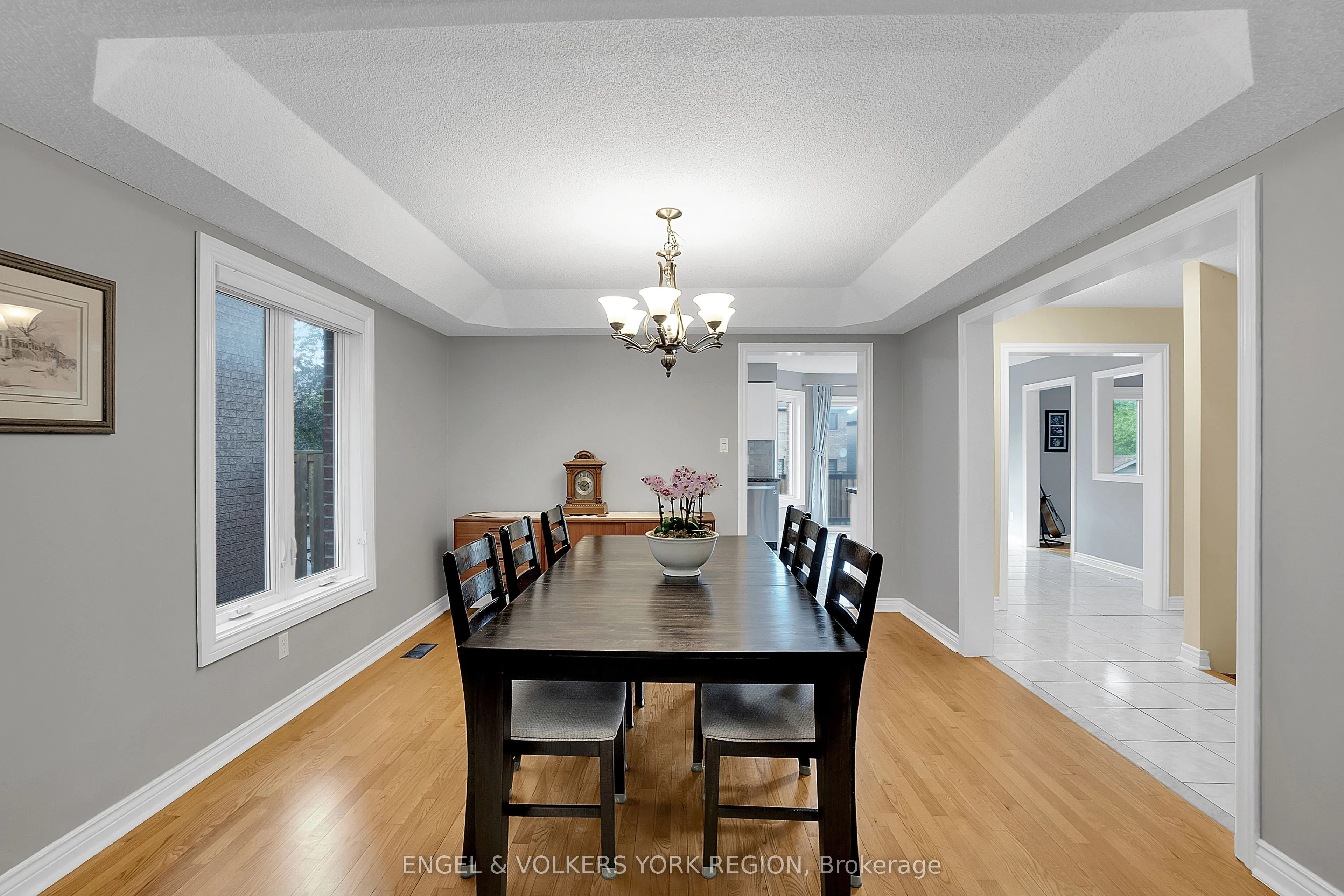 24 Timber Valley Avenue