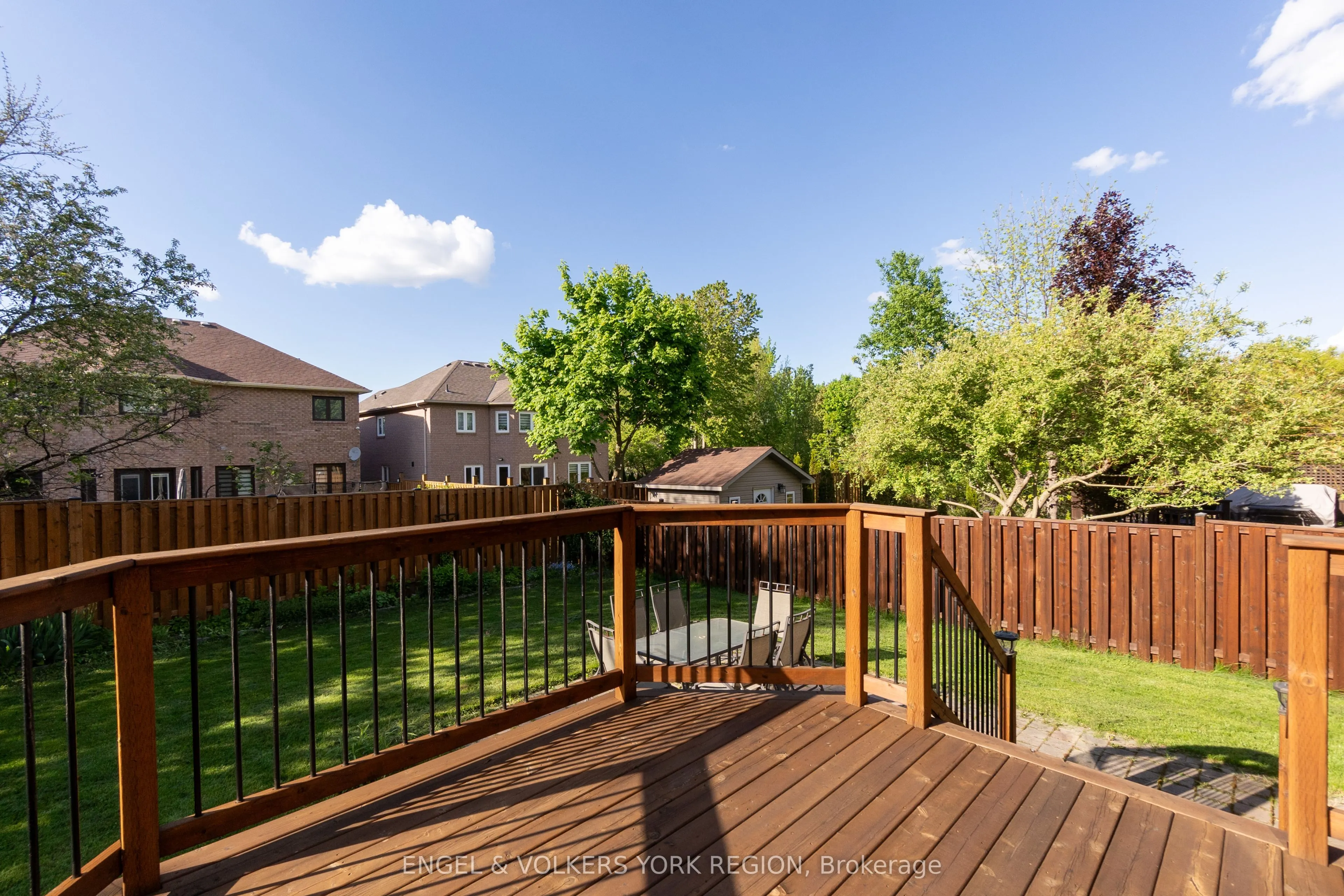 24 Timber Valley Avenue