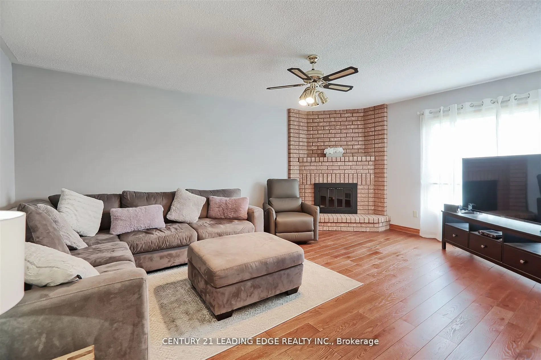 312 Valeria Boulevard
