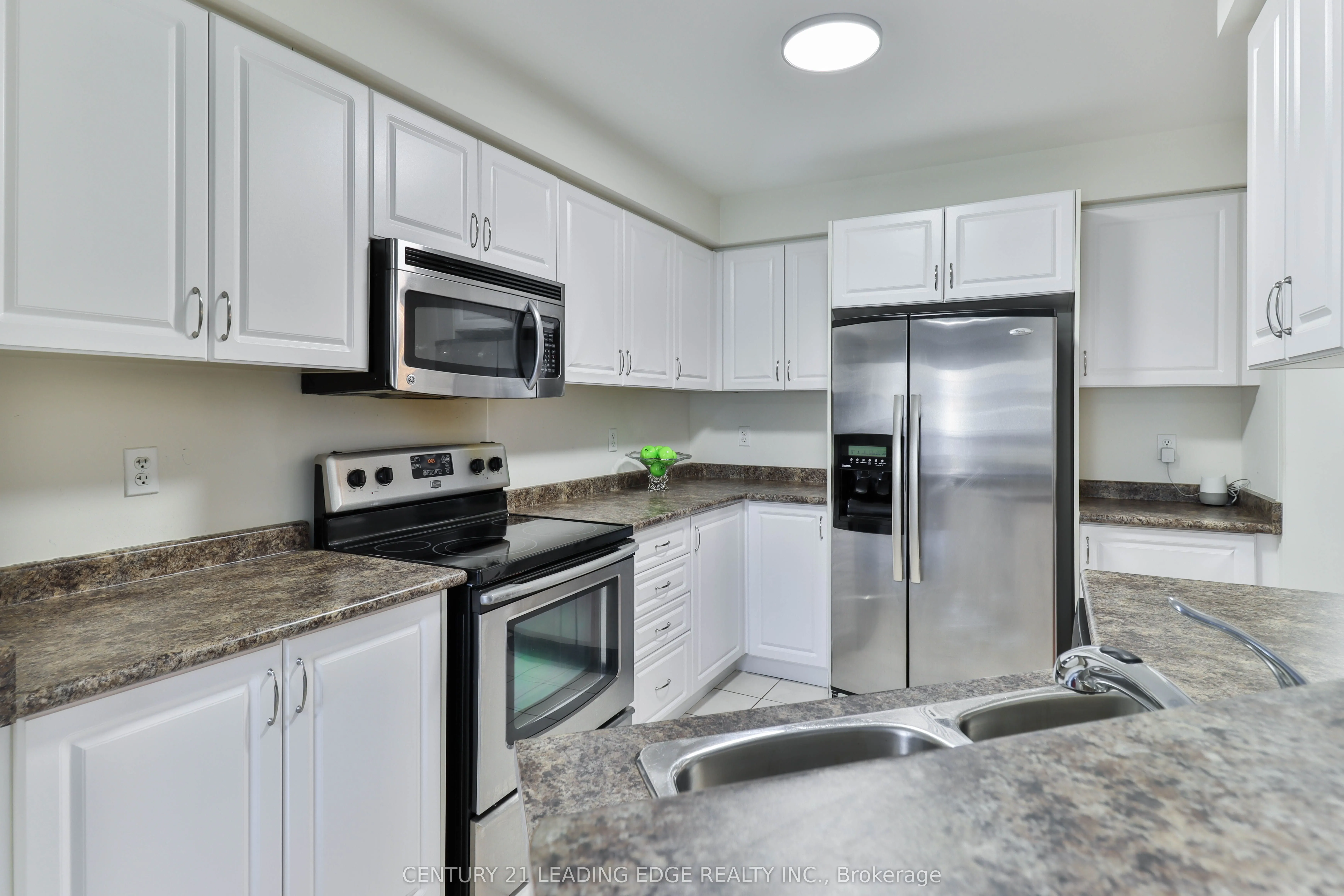 15 Robertdale Court