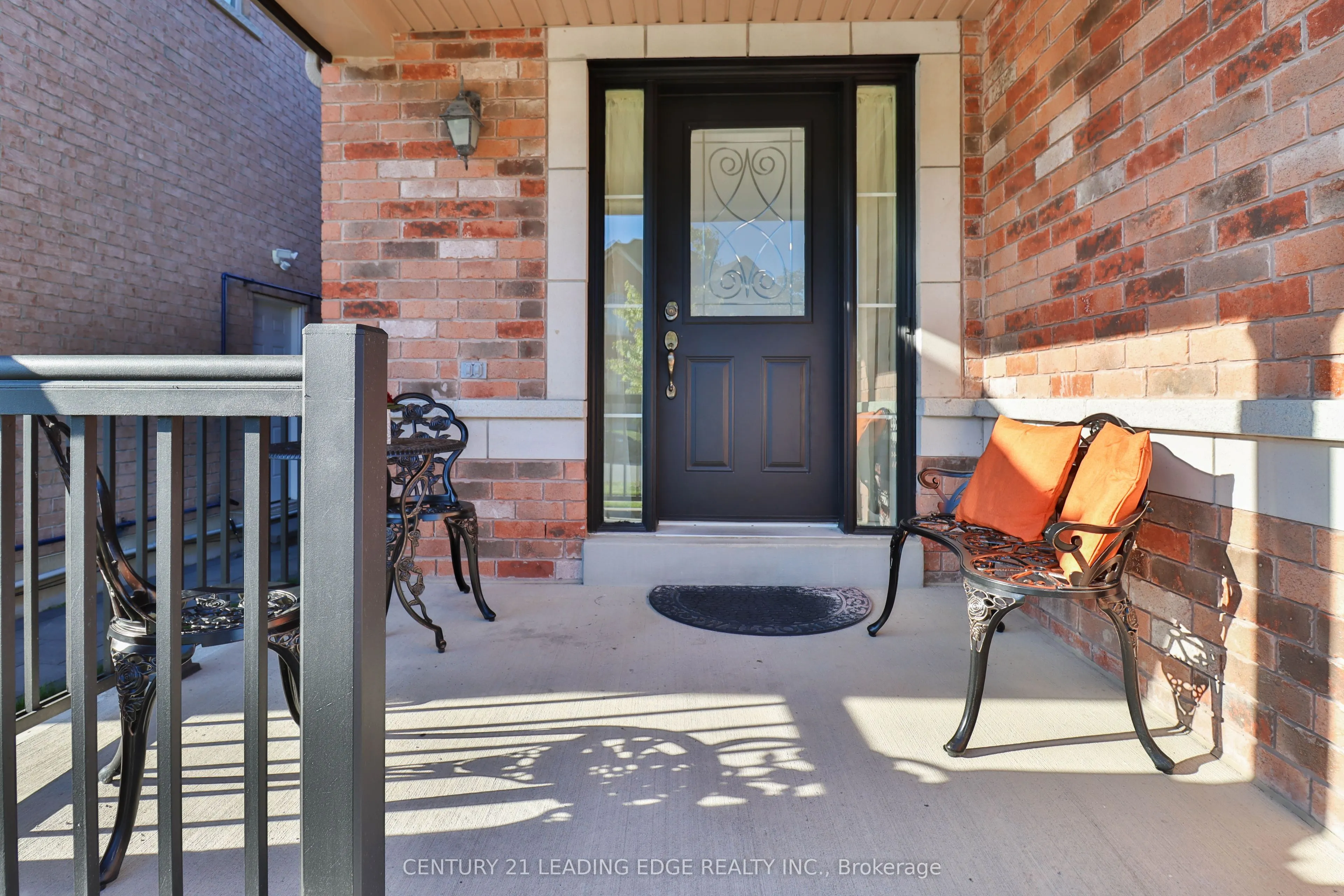 15 Robertdale Court