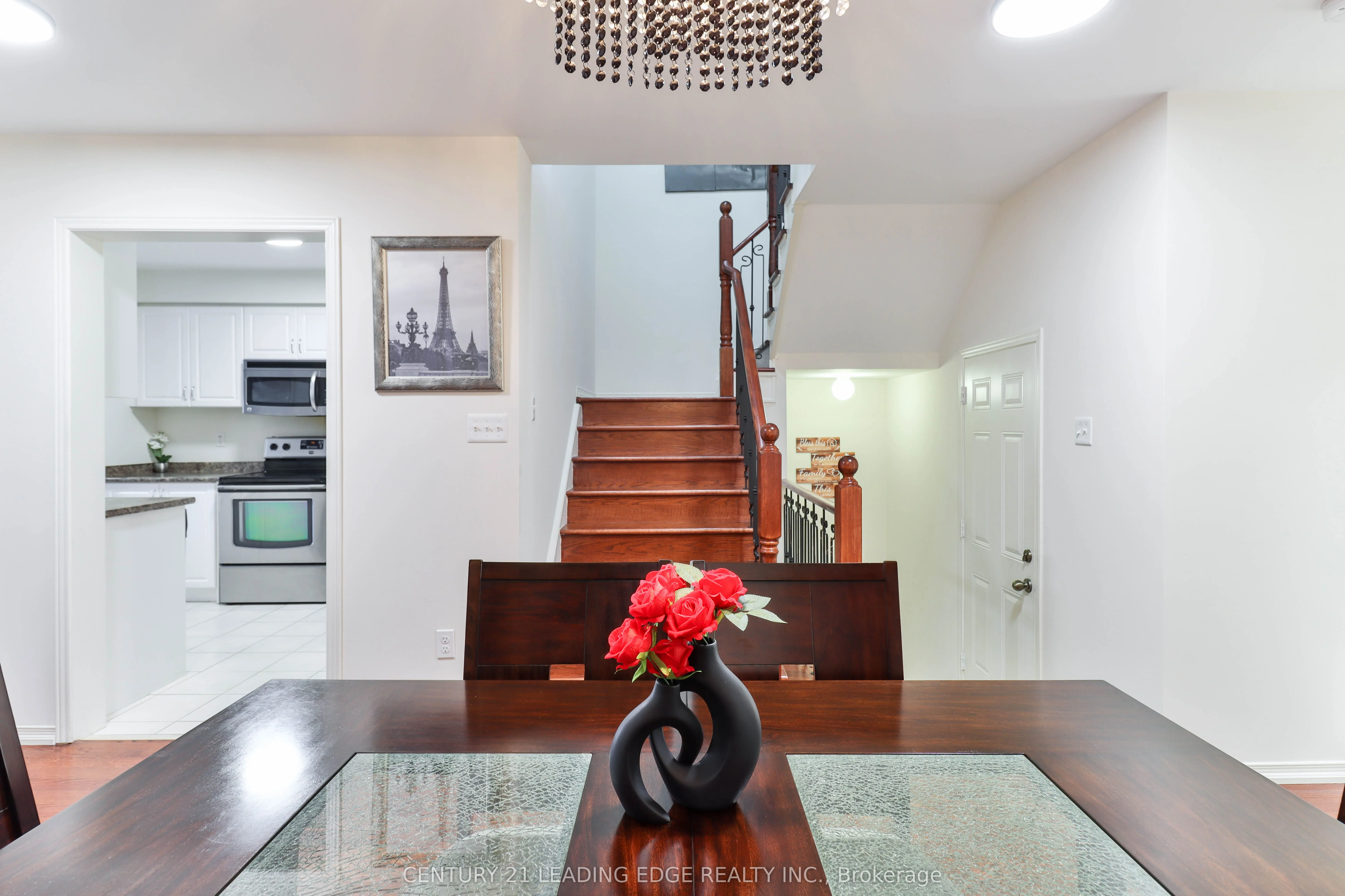 15 Robertdale Court