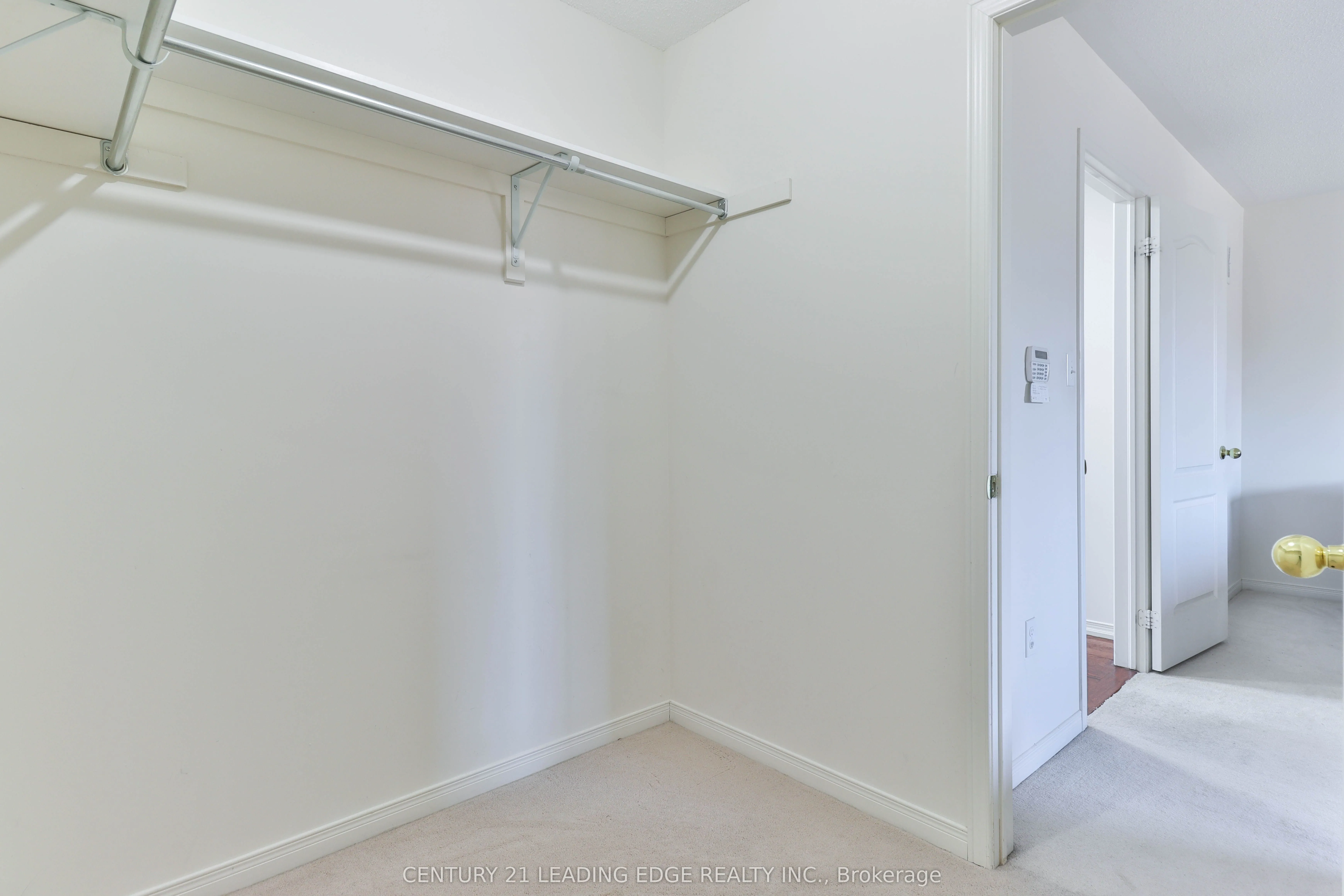 15 Robertdale Court