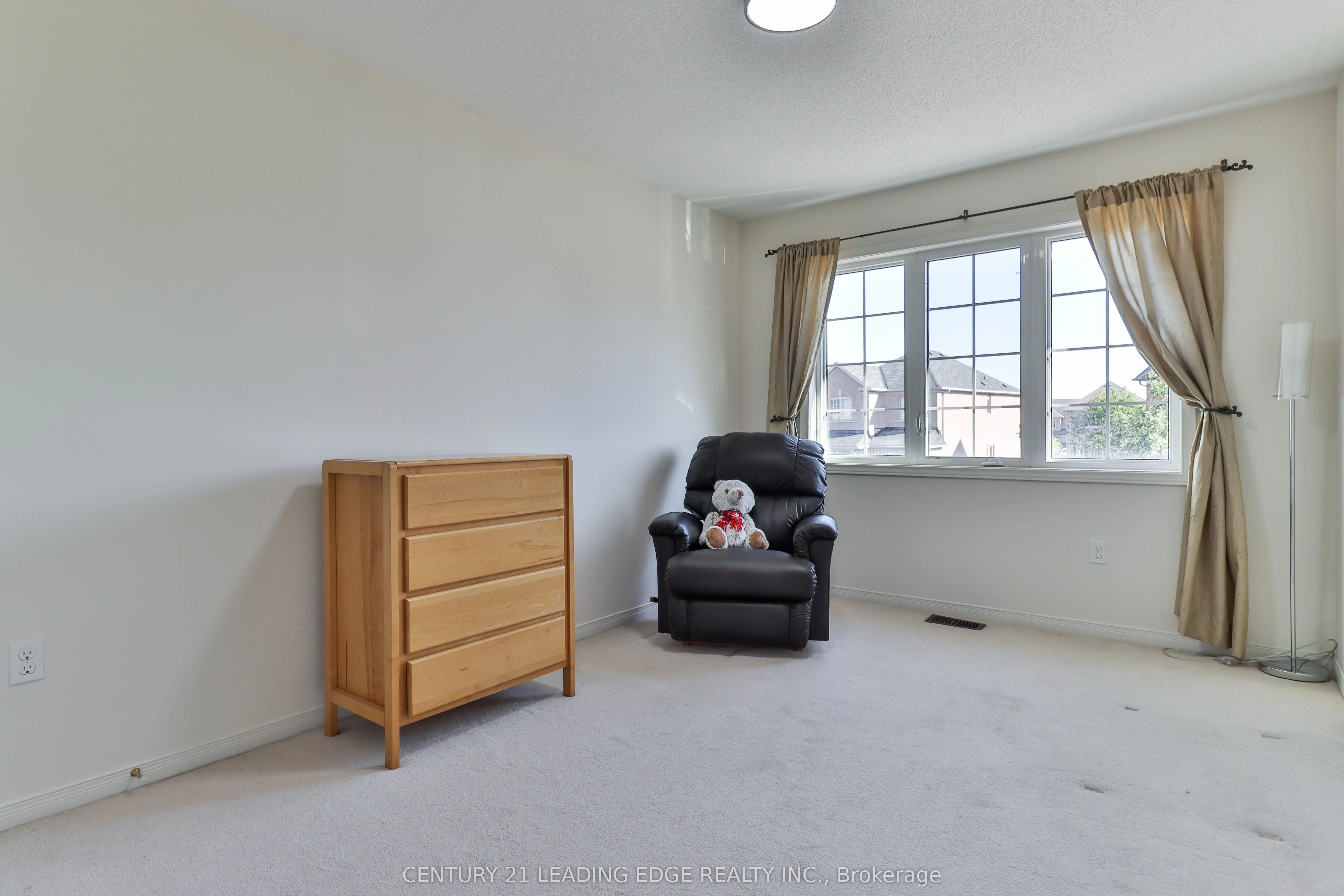 15 Robertdale Court