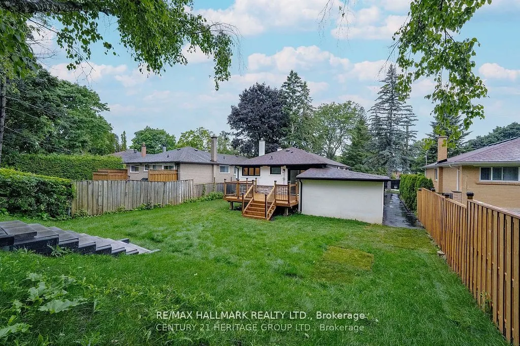 77 Richardson Drive