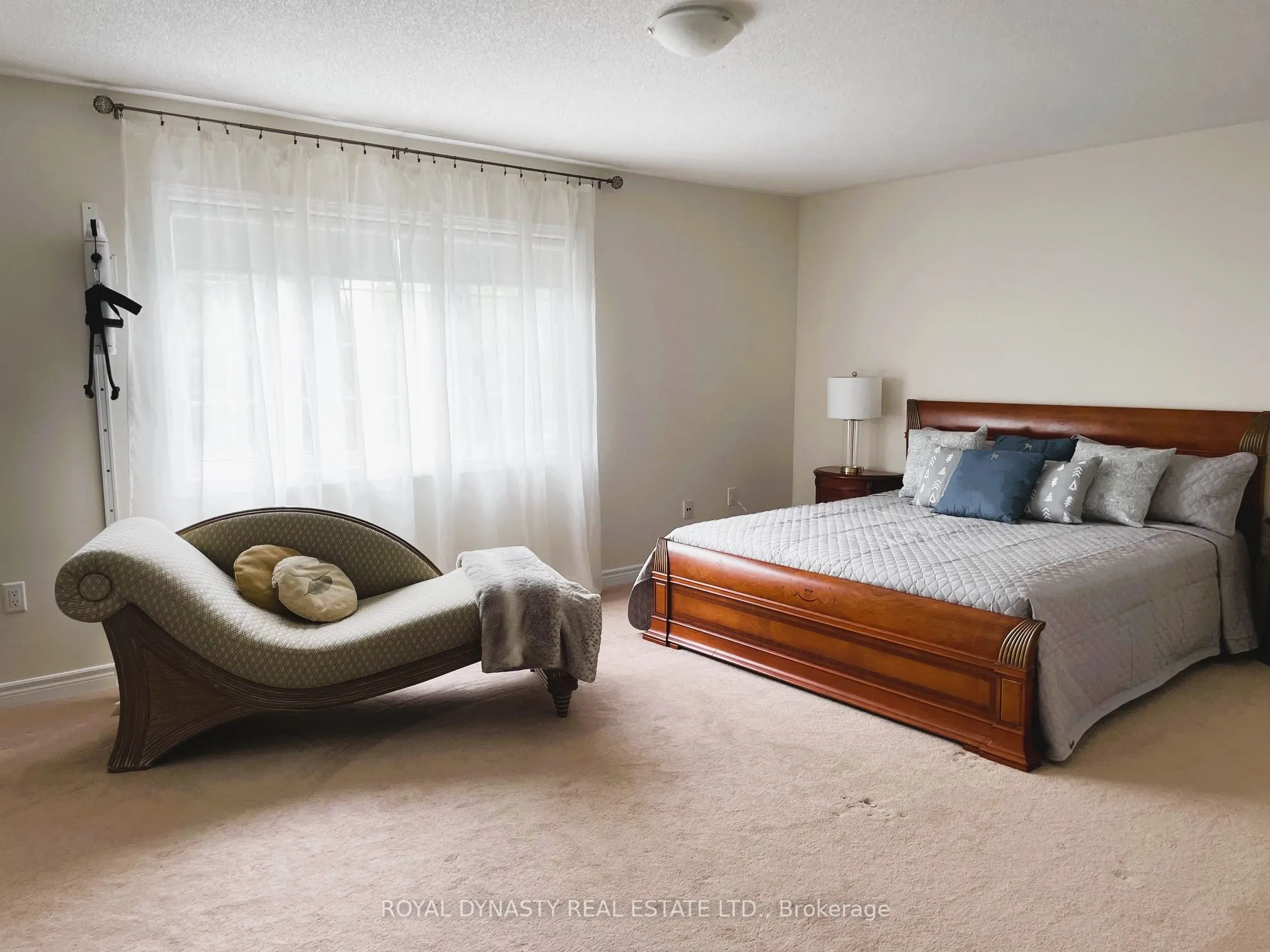 16 Nature Way Crescent