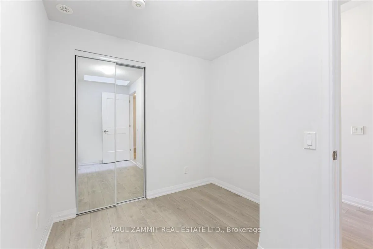 1020 Portage Parkway, #Th42
