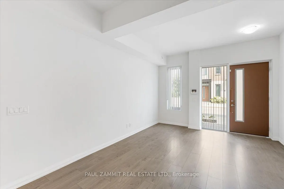 1020 Portage Parkway, #Th42