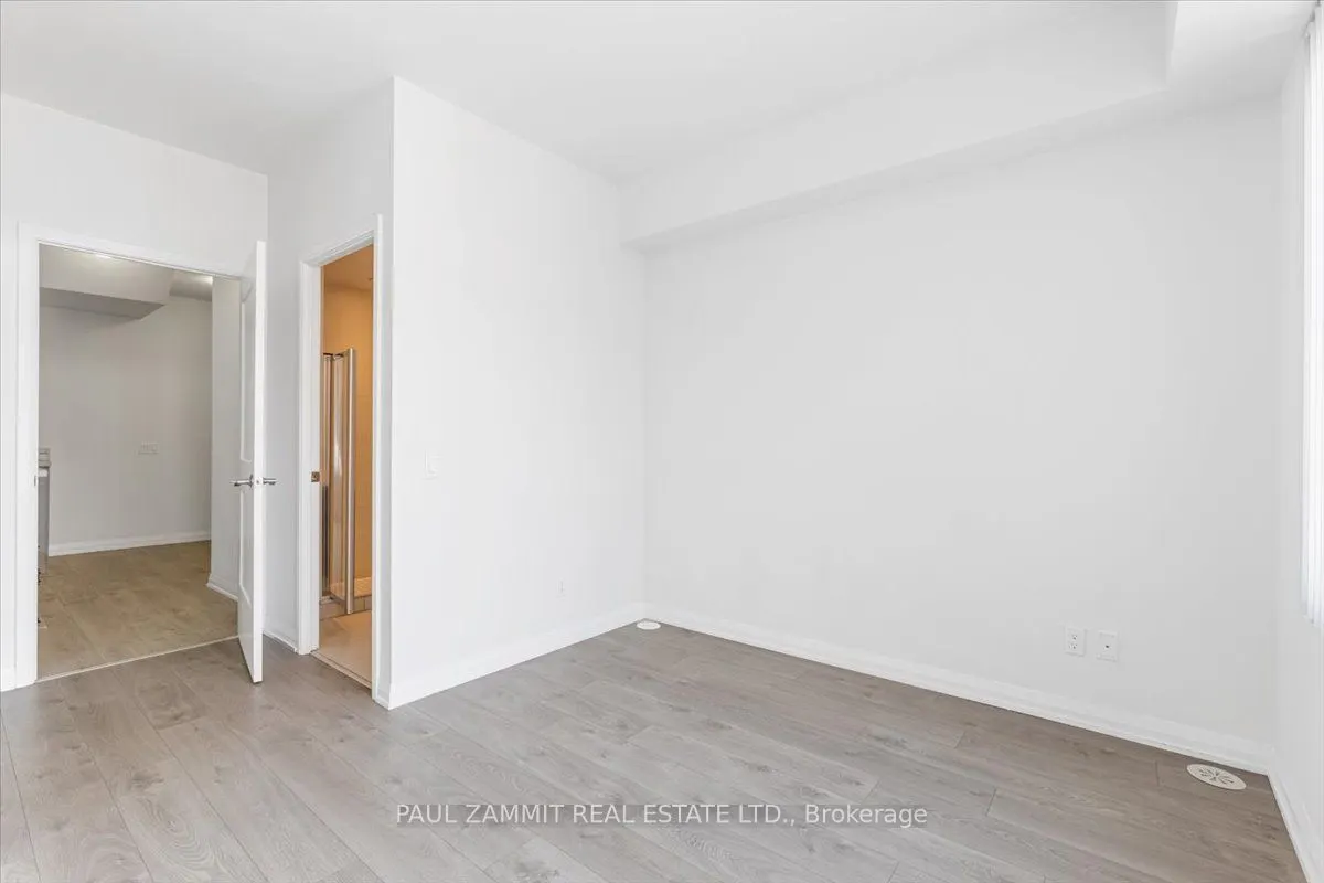 1020 Portage Parkway, #Th42