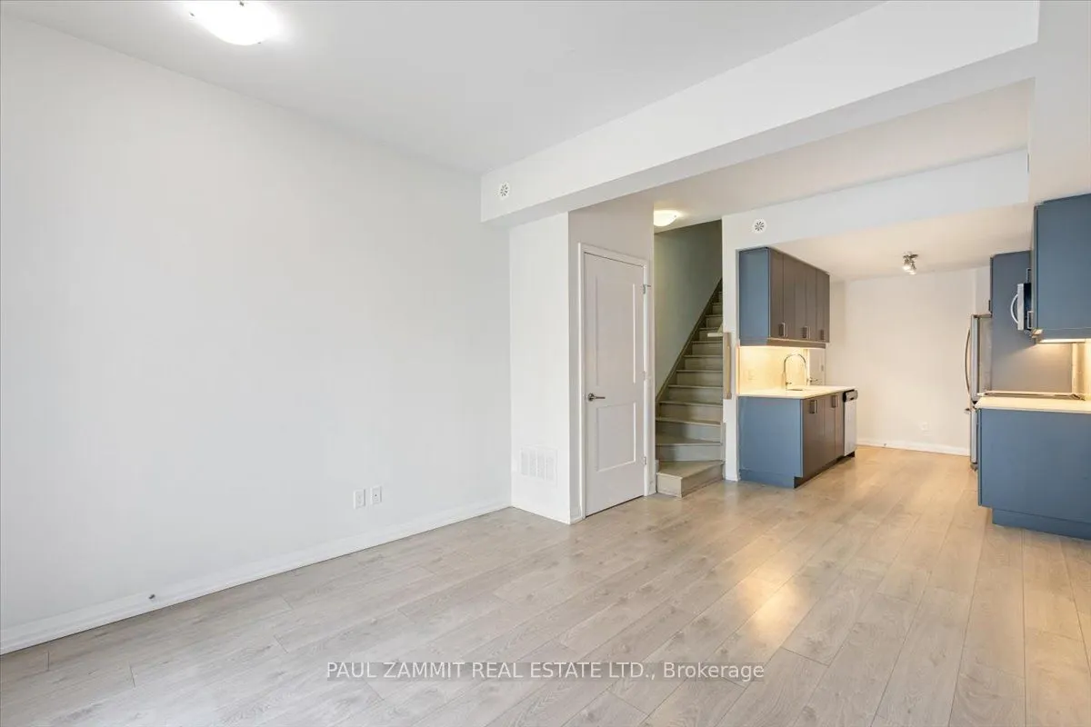 1020 Portage Parkway, #Th42