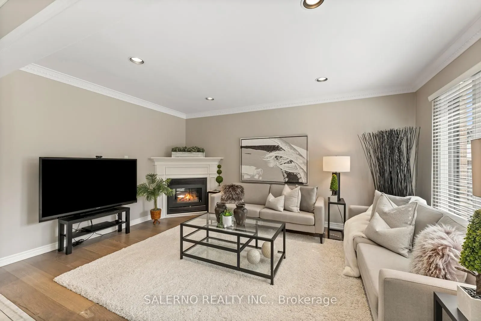 87 Lois Drive