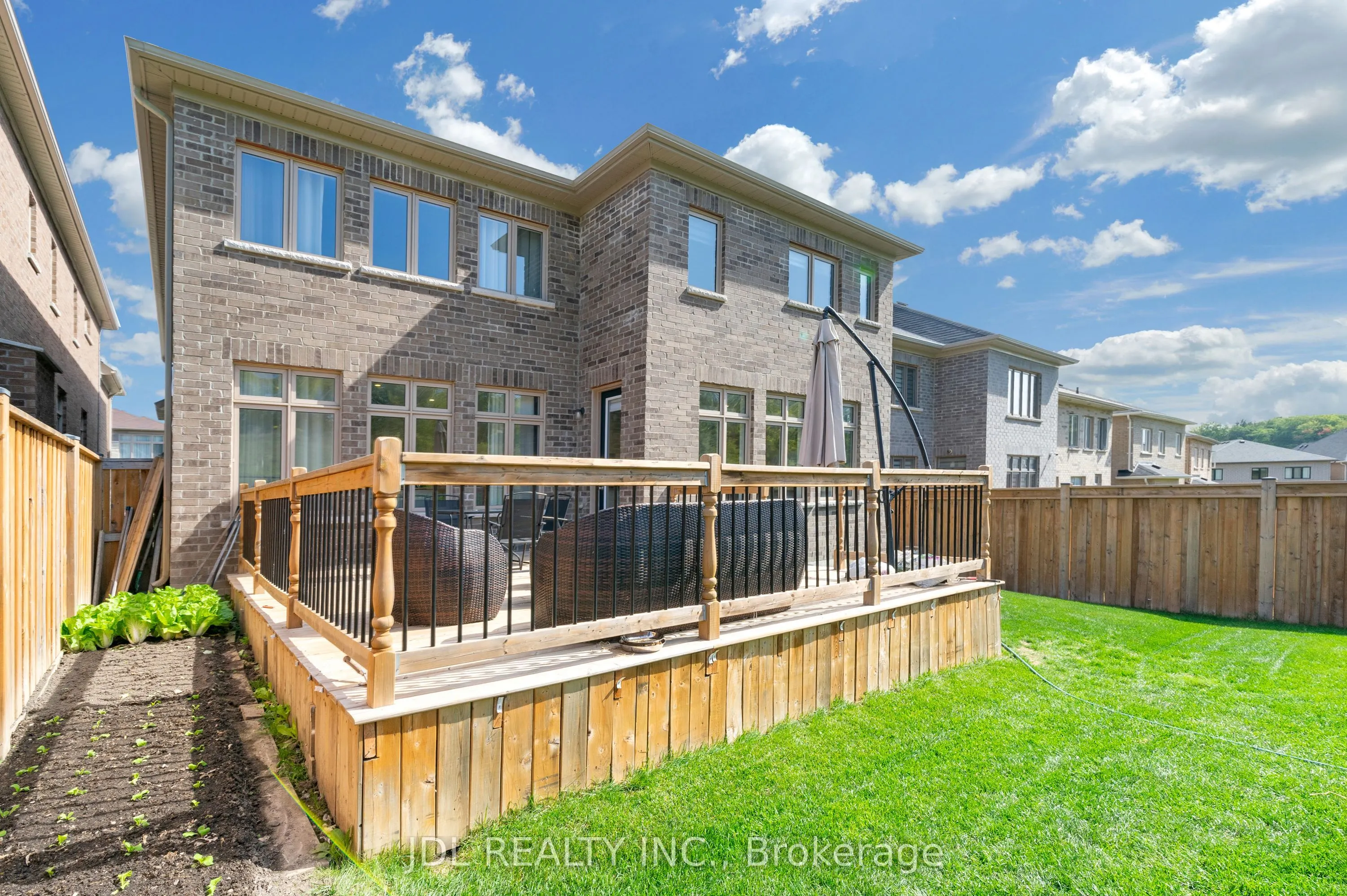 12 Prunella Crescent