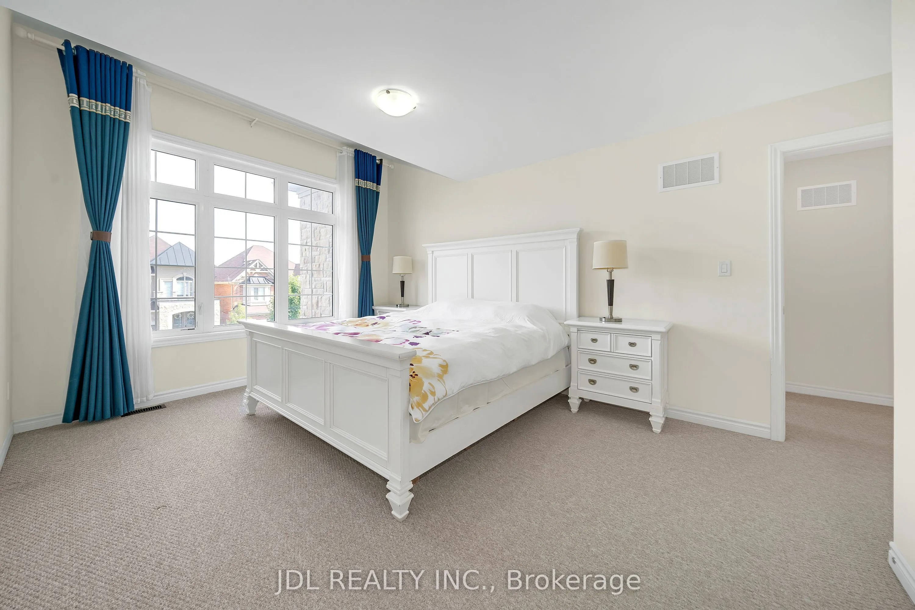 12 Prunella Crescent