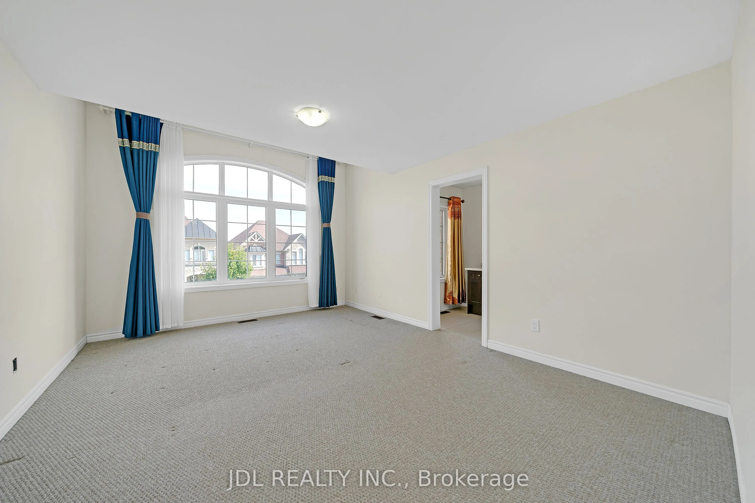 12 Prunella Crescent