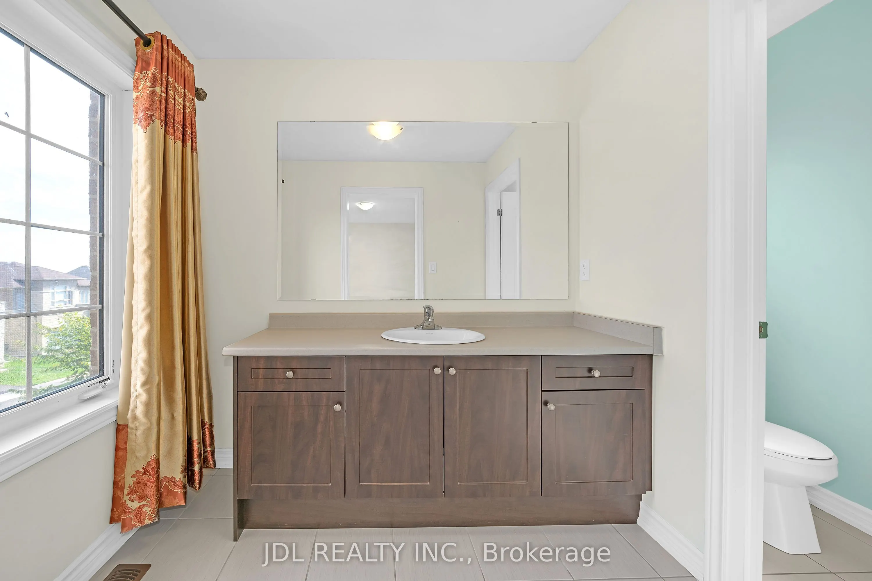 12 Prunella Crescent