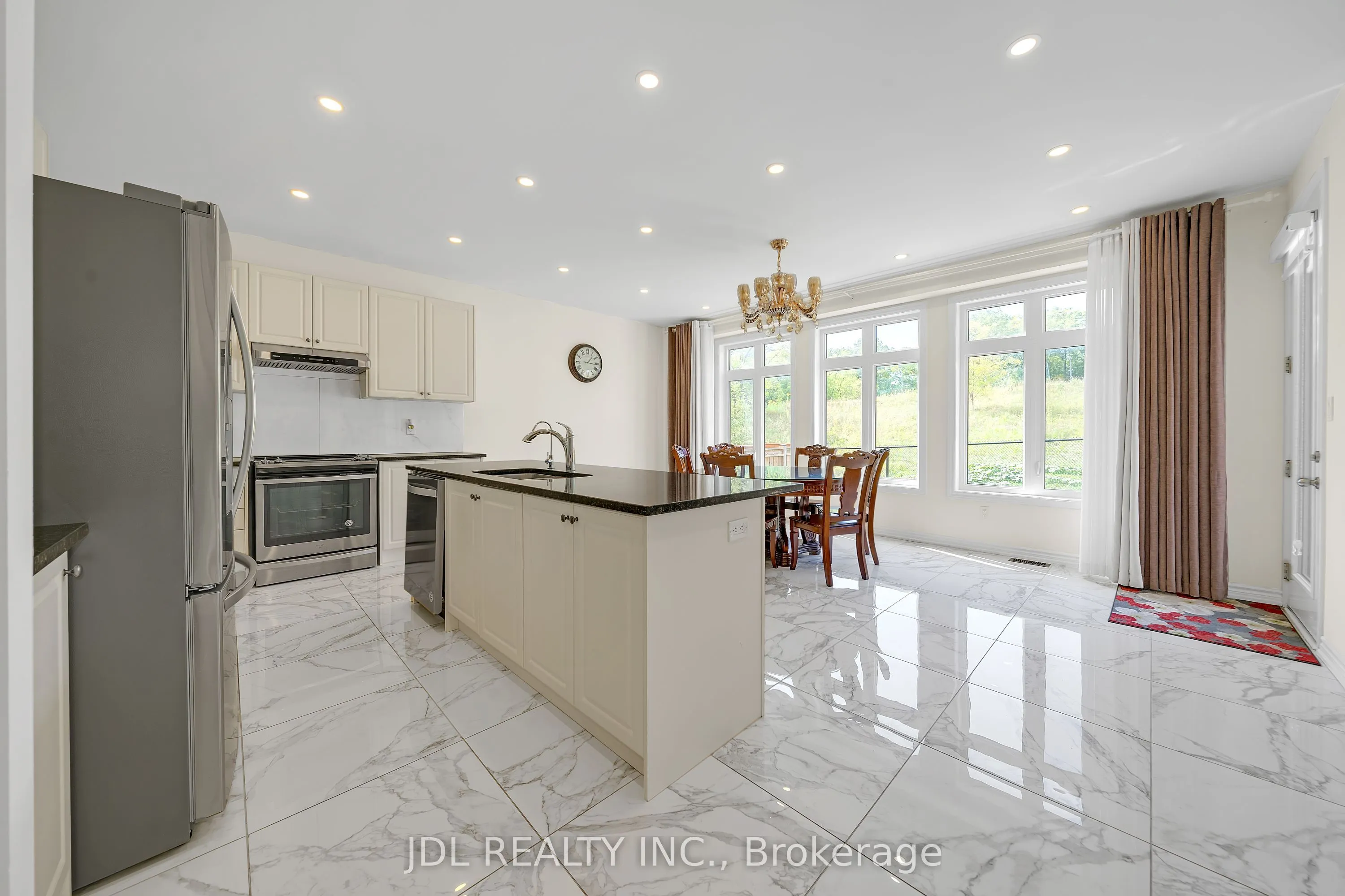 12 Prunella Crescent