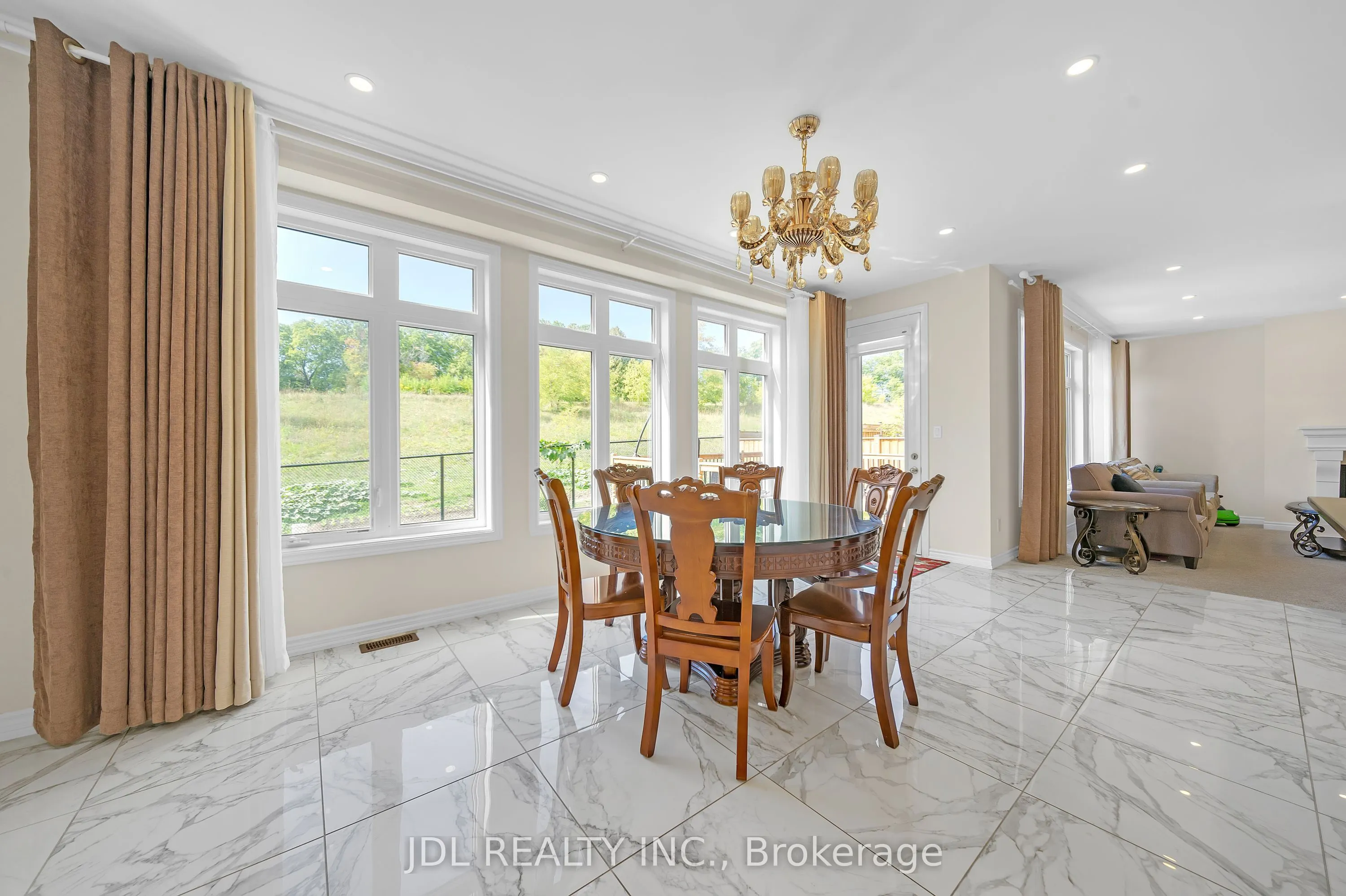 12 Prunella Crescent