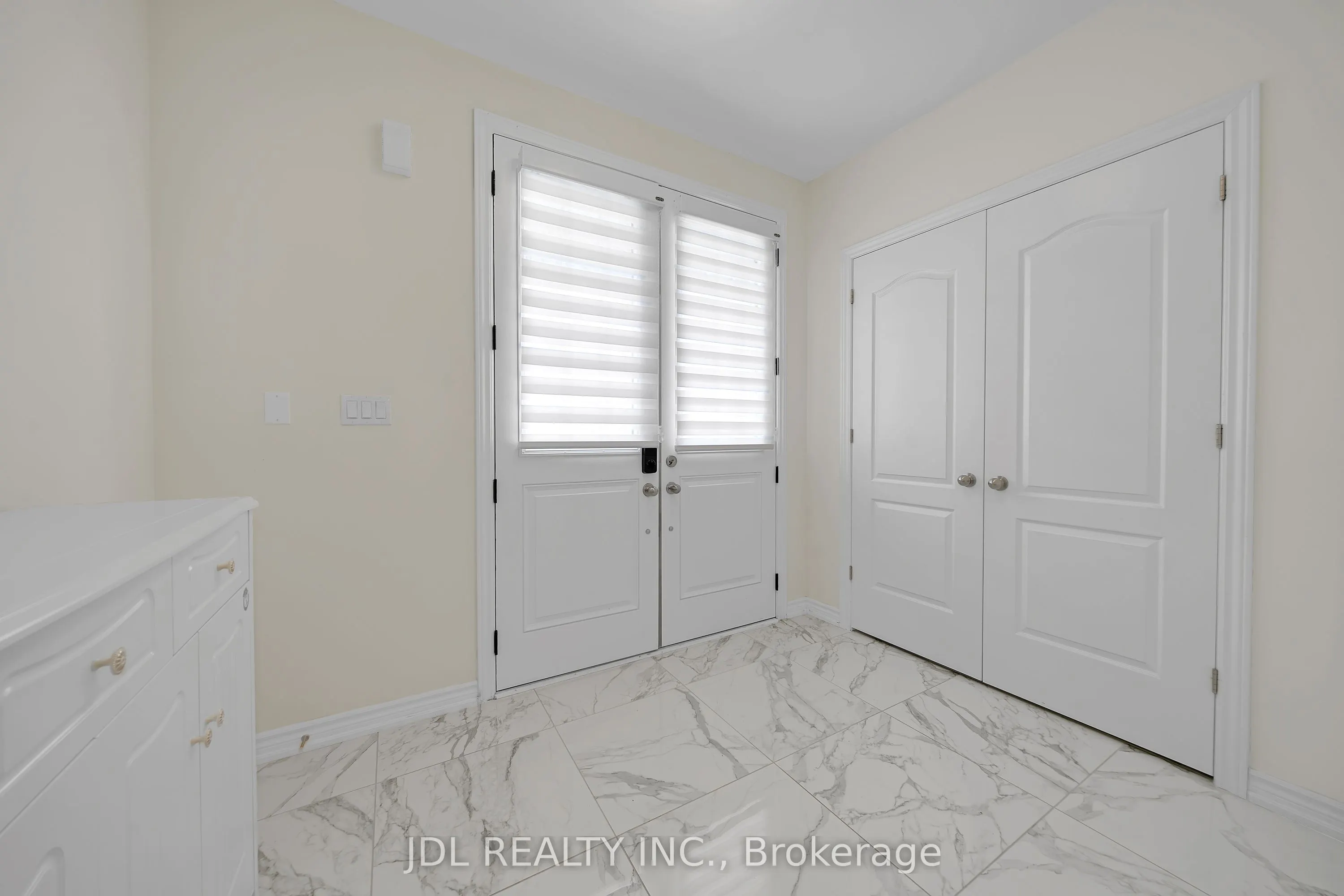 12 Prunella Crescent