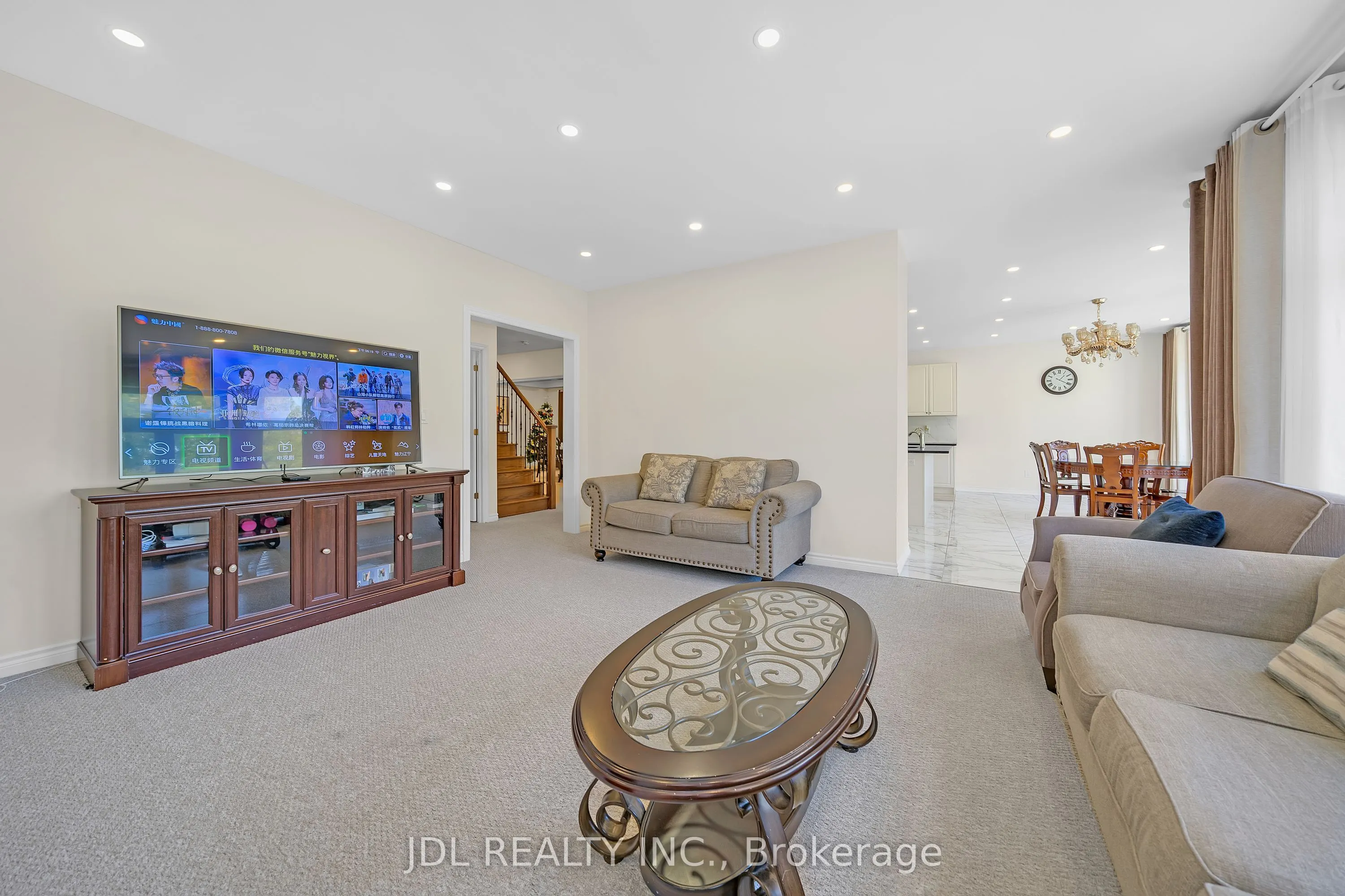 12 Prunella Crescent