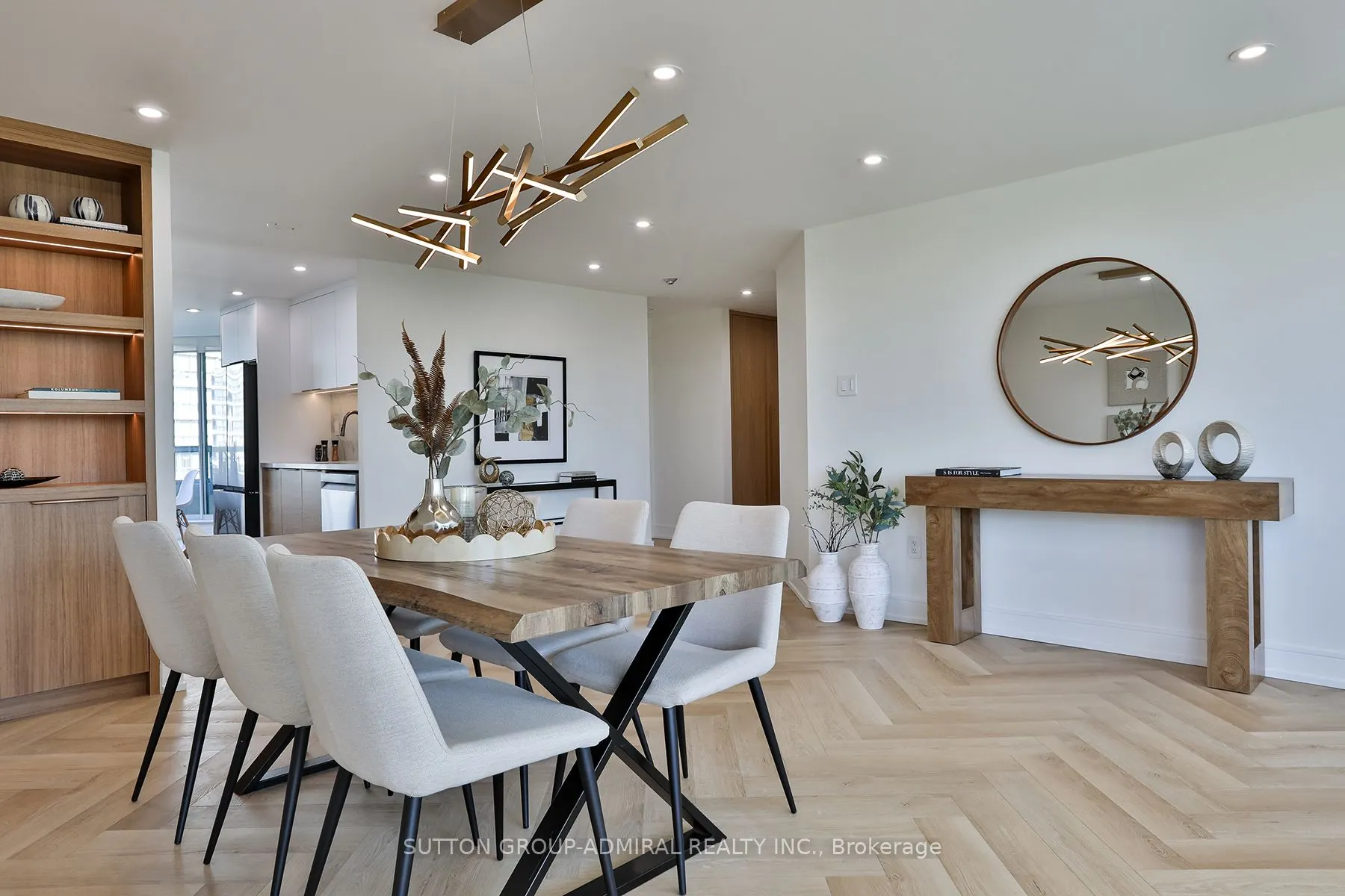 7250 Yonge Street, #610