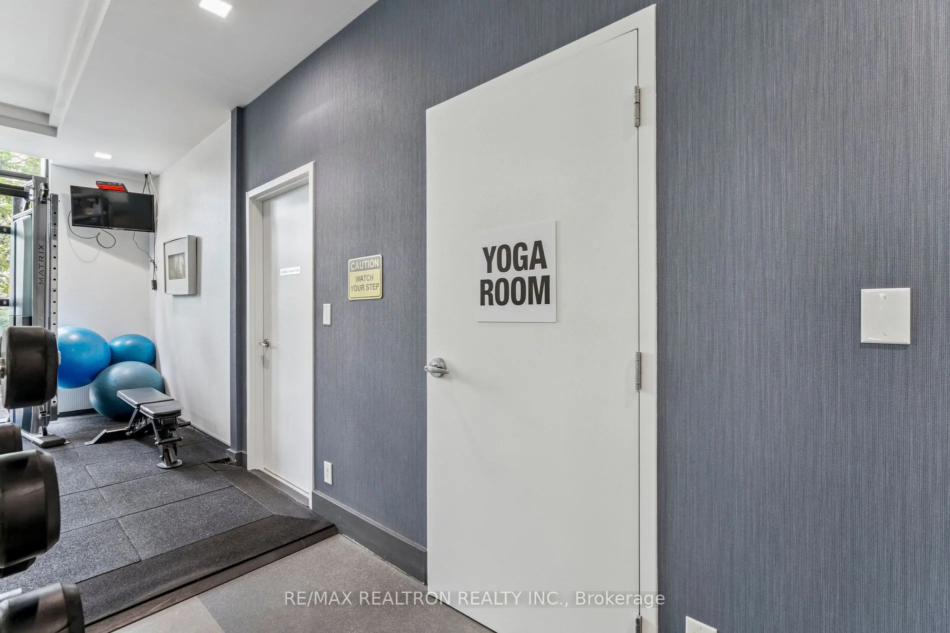 520 Steeles Avenue W, #714
