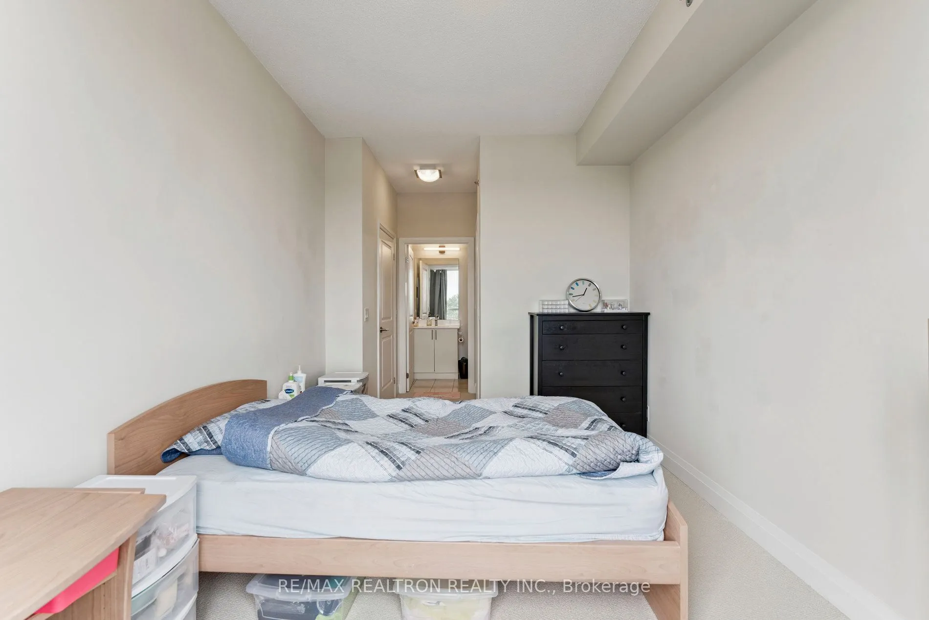 520 Steeles Avenue W, #714