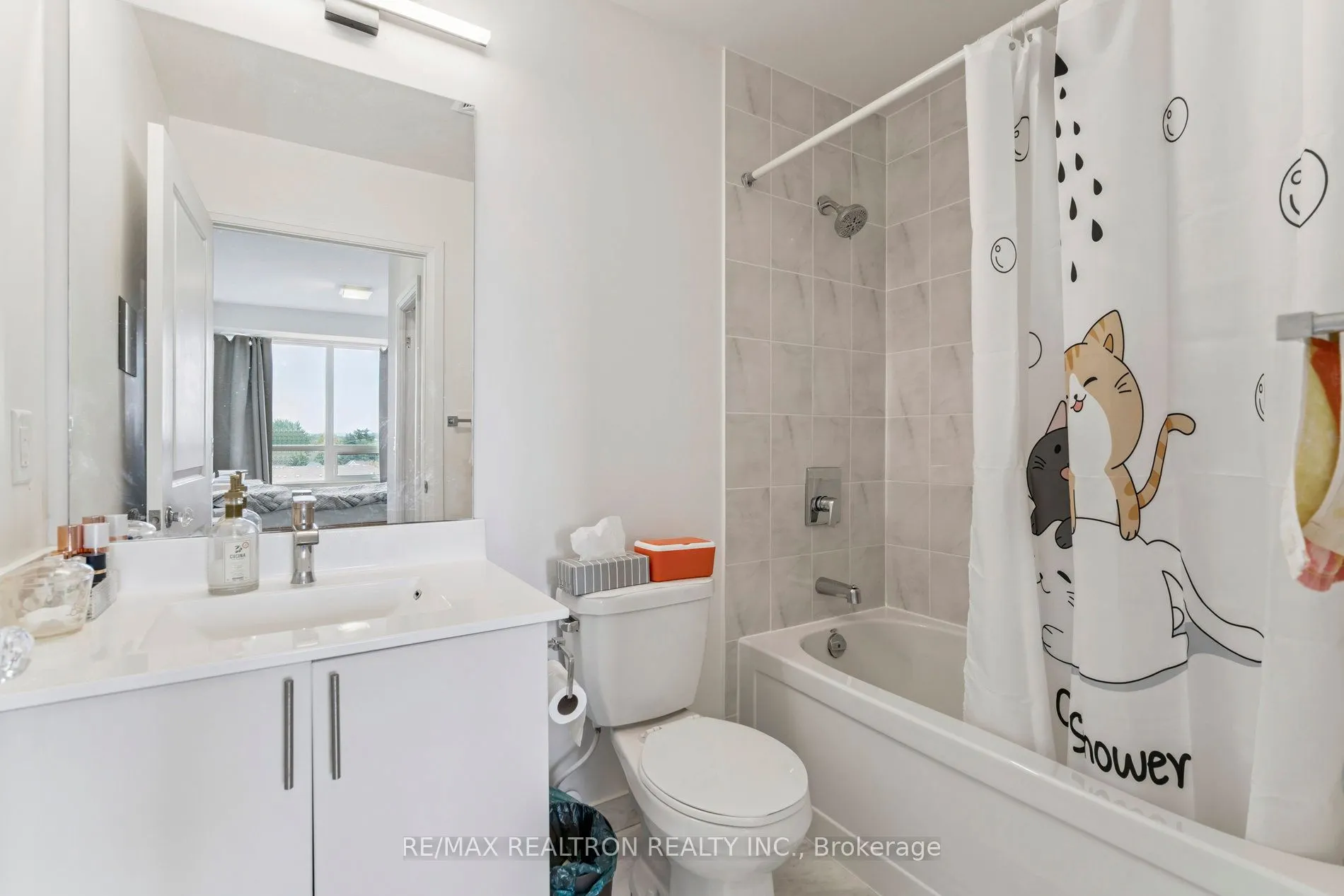 520 Steeles Avenue W, #714