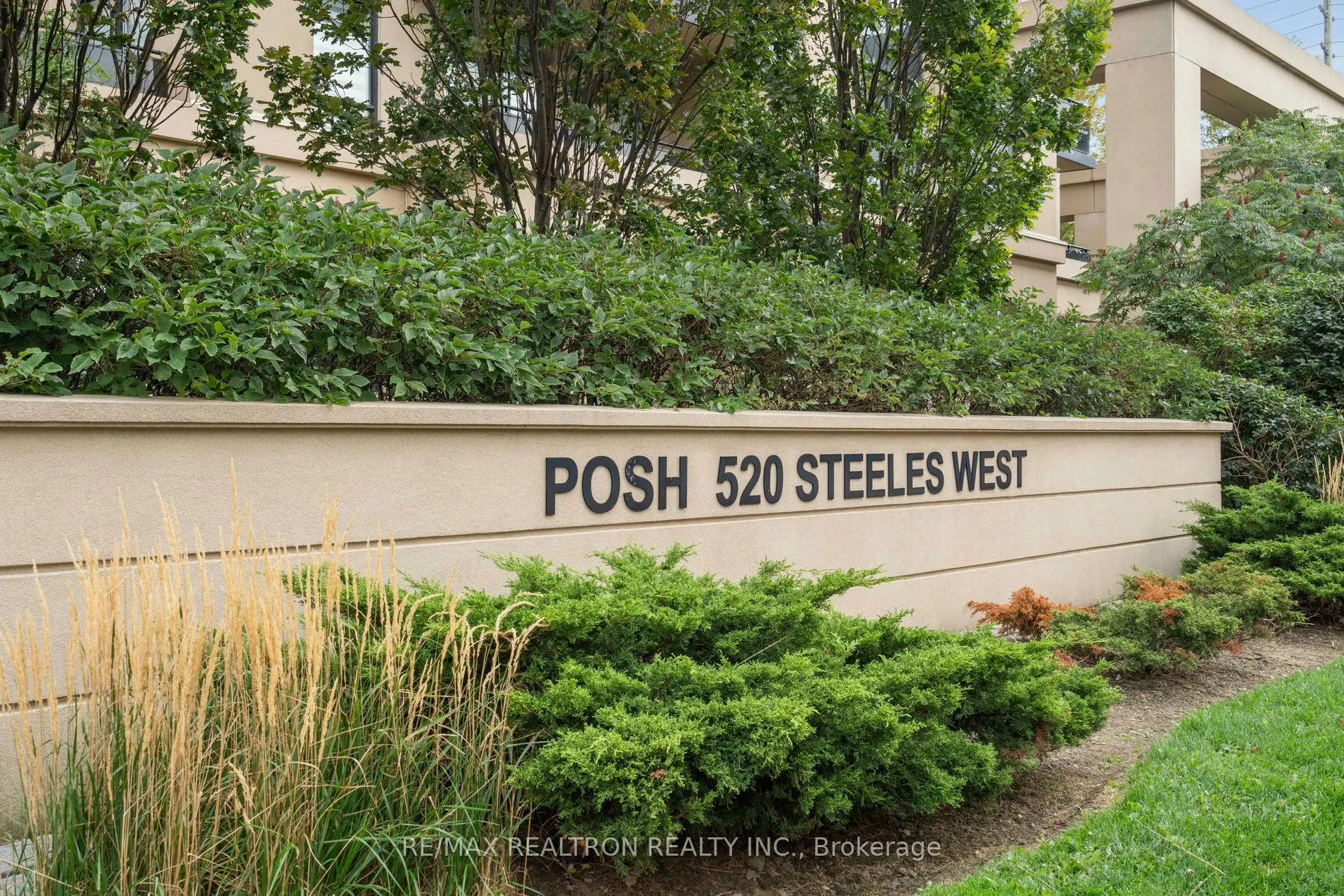 520 Steeles Avenue W, #714