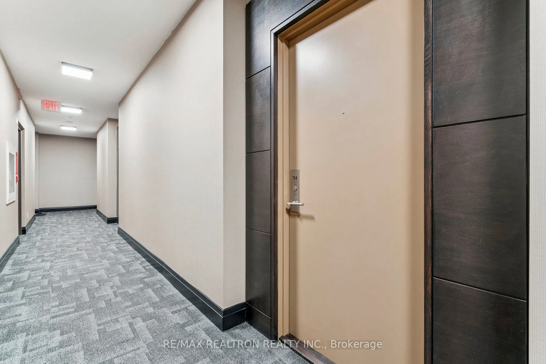 520 Steeles Avenue W, #714