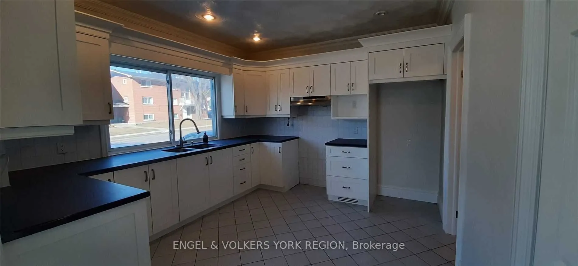 85 Prospect Street W, #2