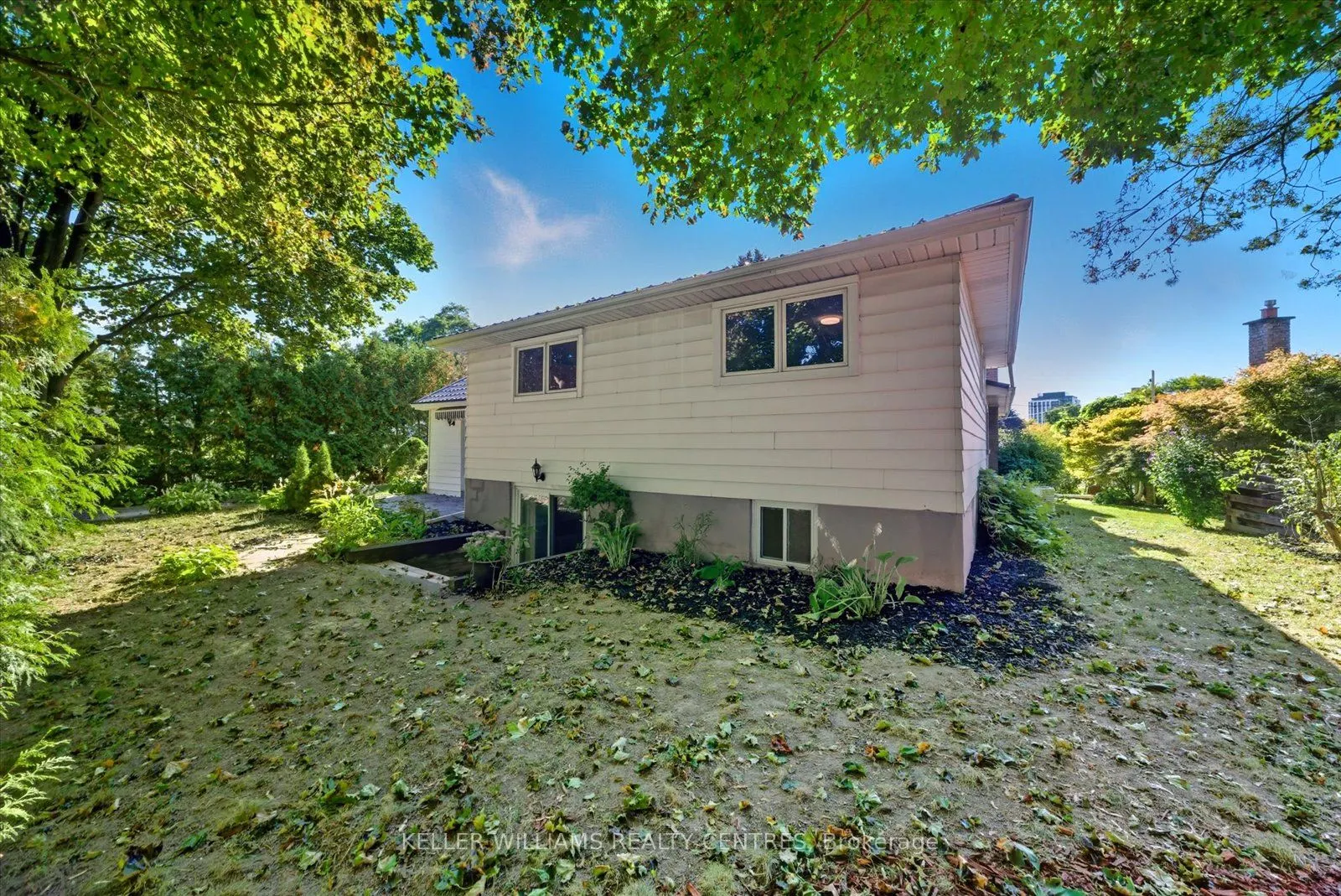 655 Park Court