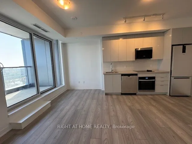 10 Abeja Street, ##718