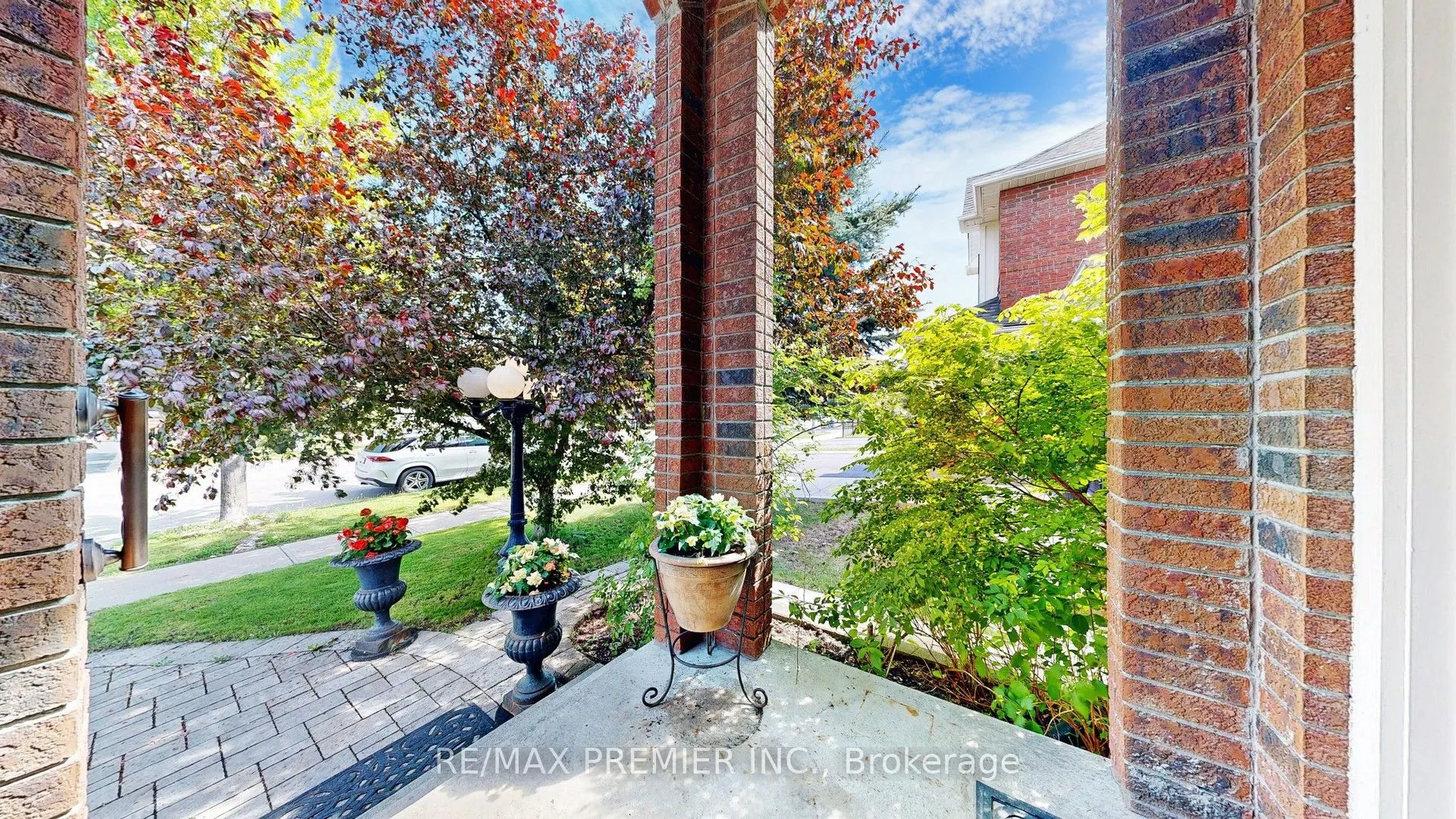 215 Drummond Drive