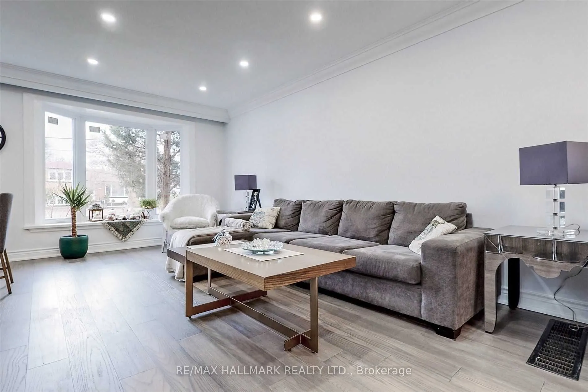214 Altamira Road