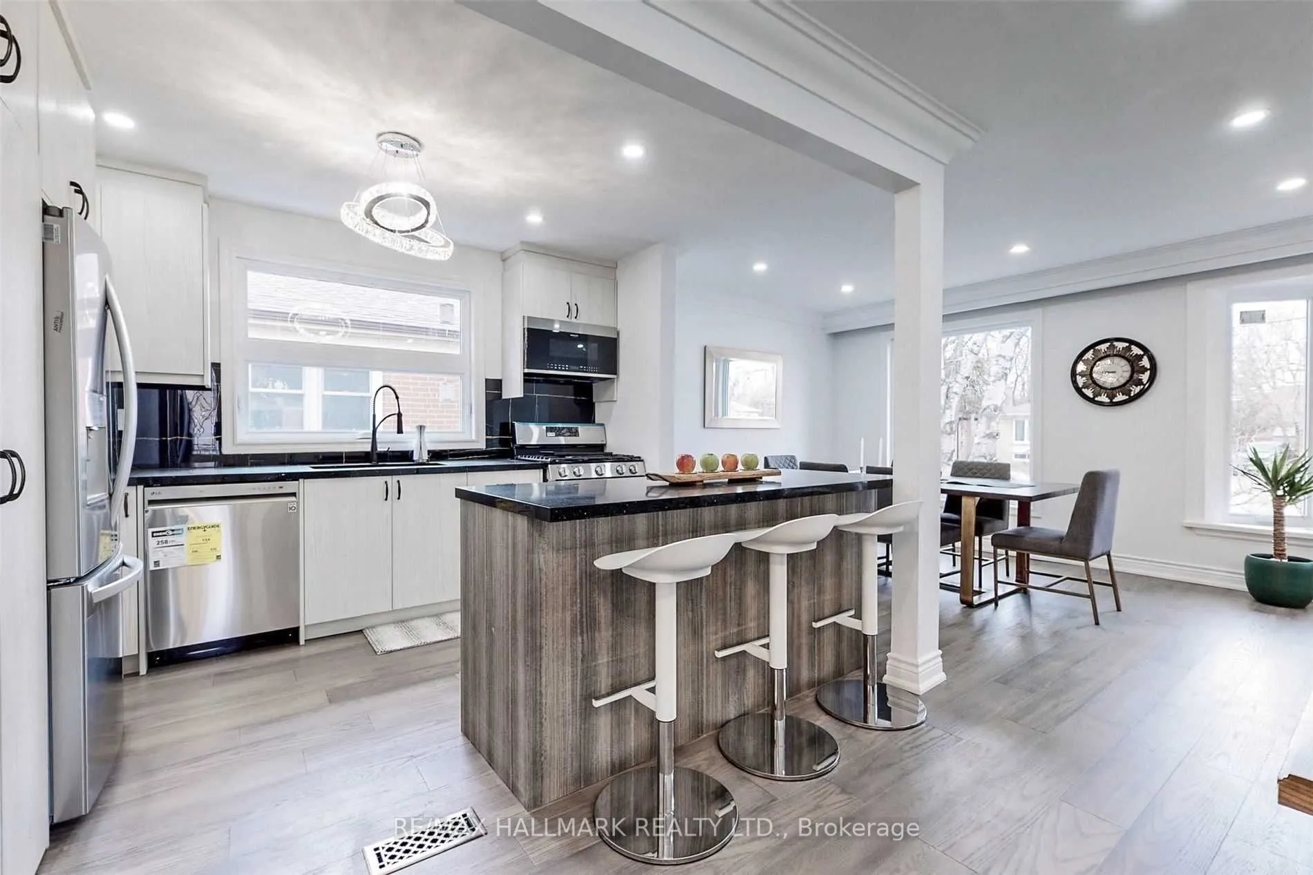 214 Altamira Road