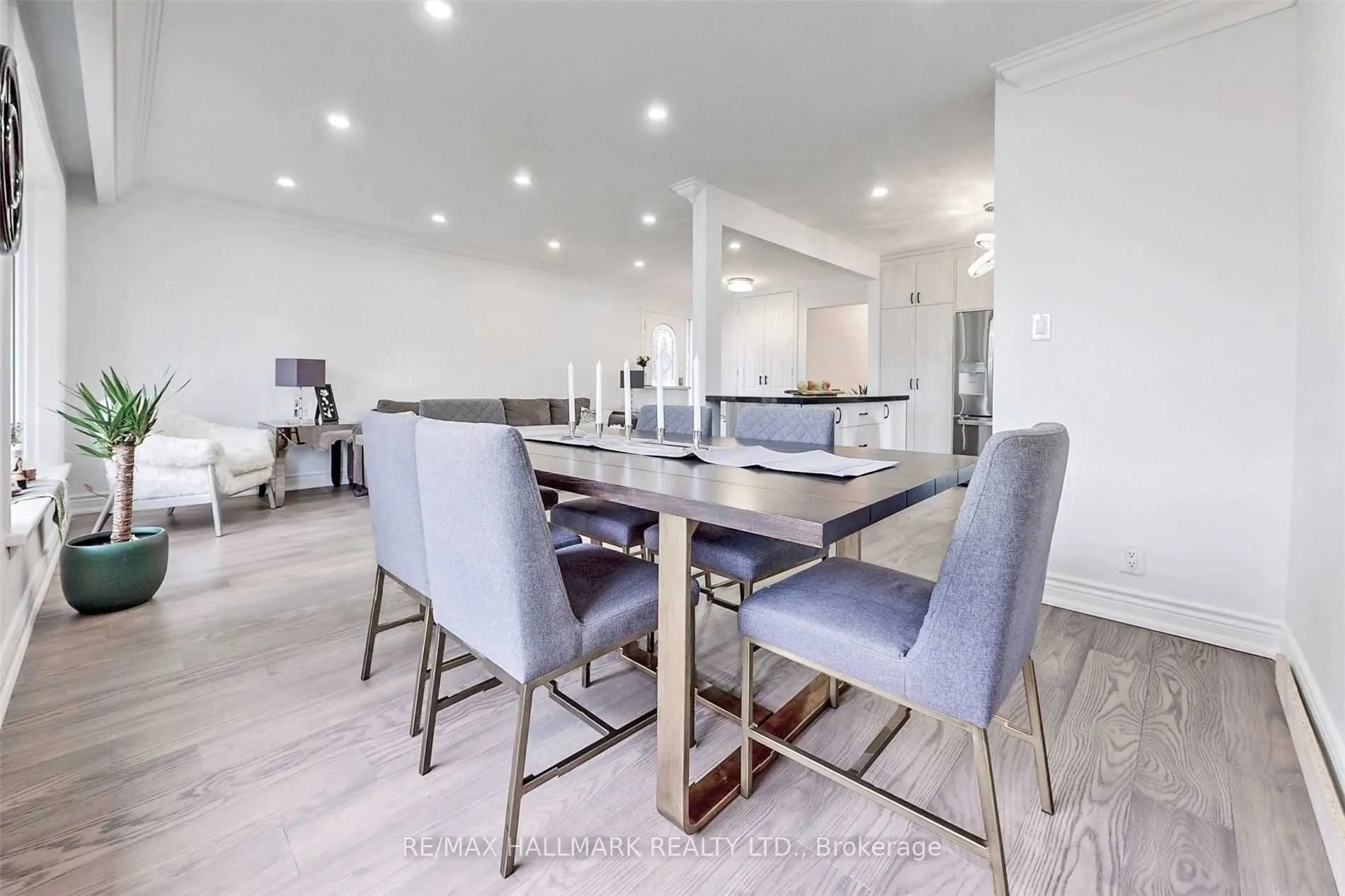 214 Altamira Road