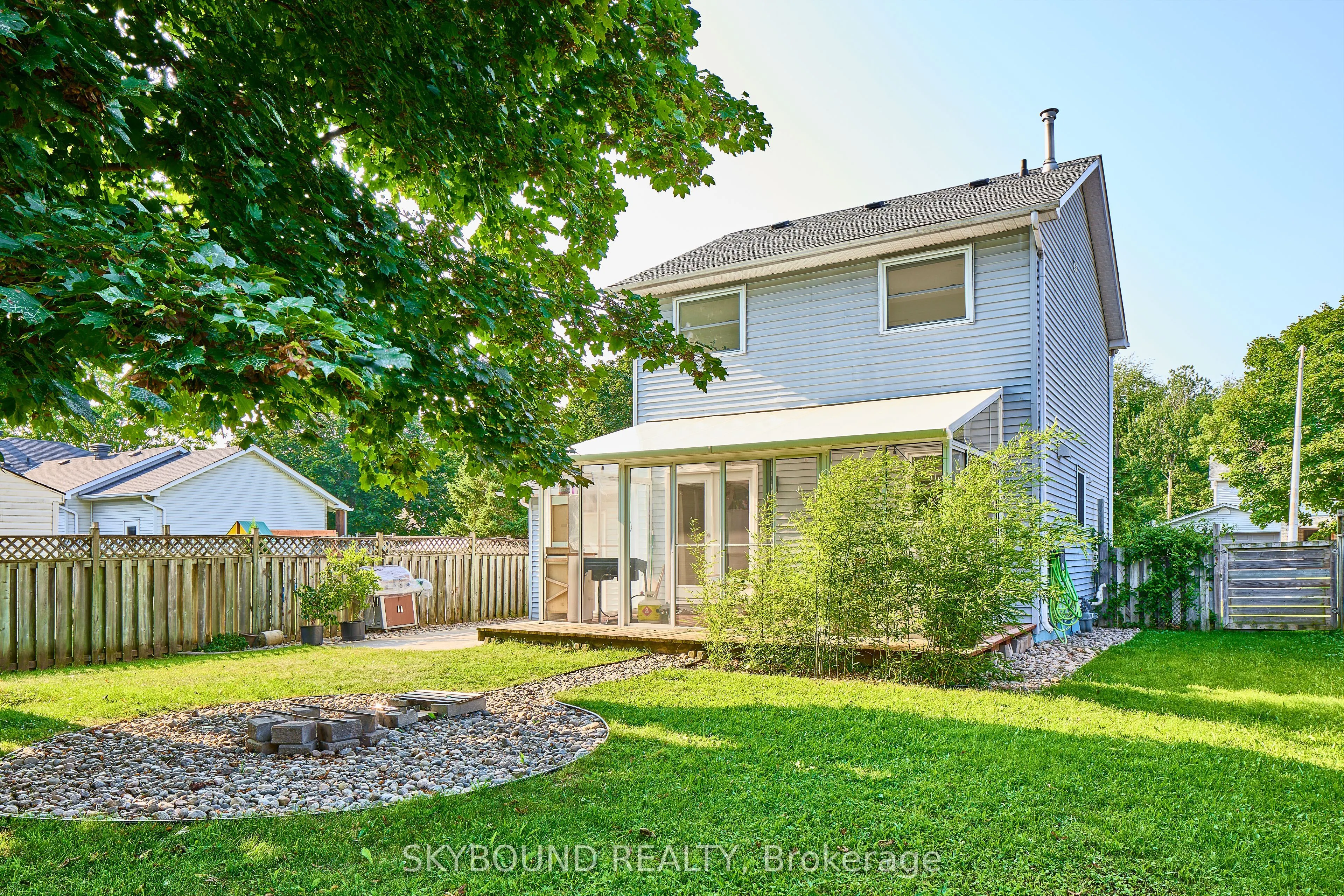 1021 Anna Maria Avenue