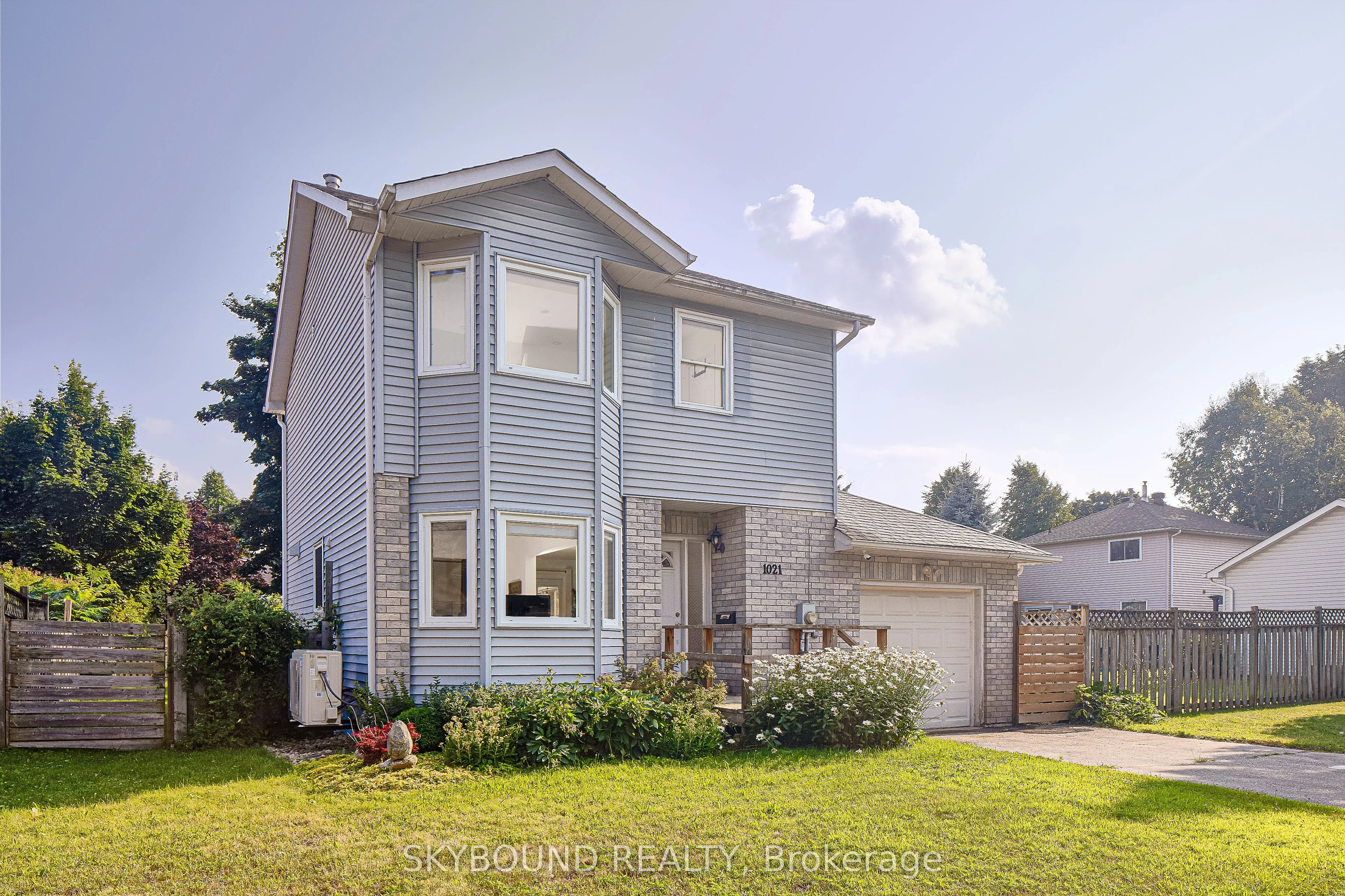 1021 Anna Maria Avenue