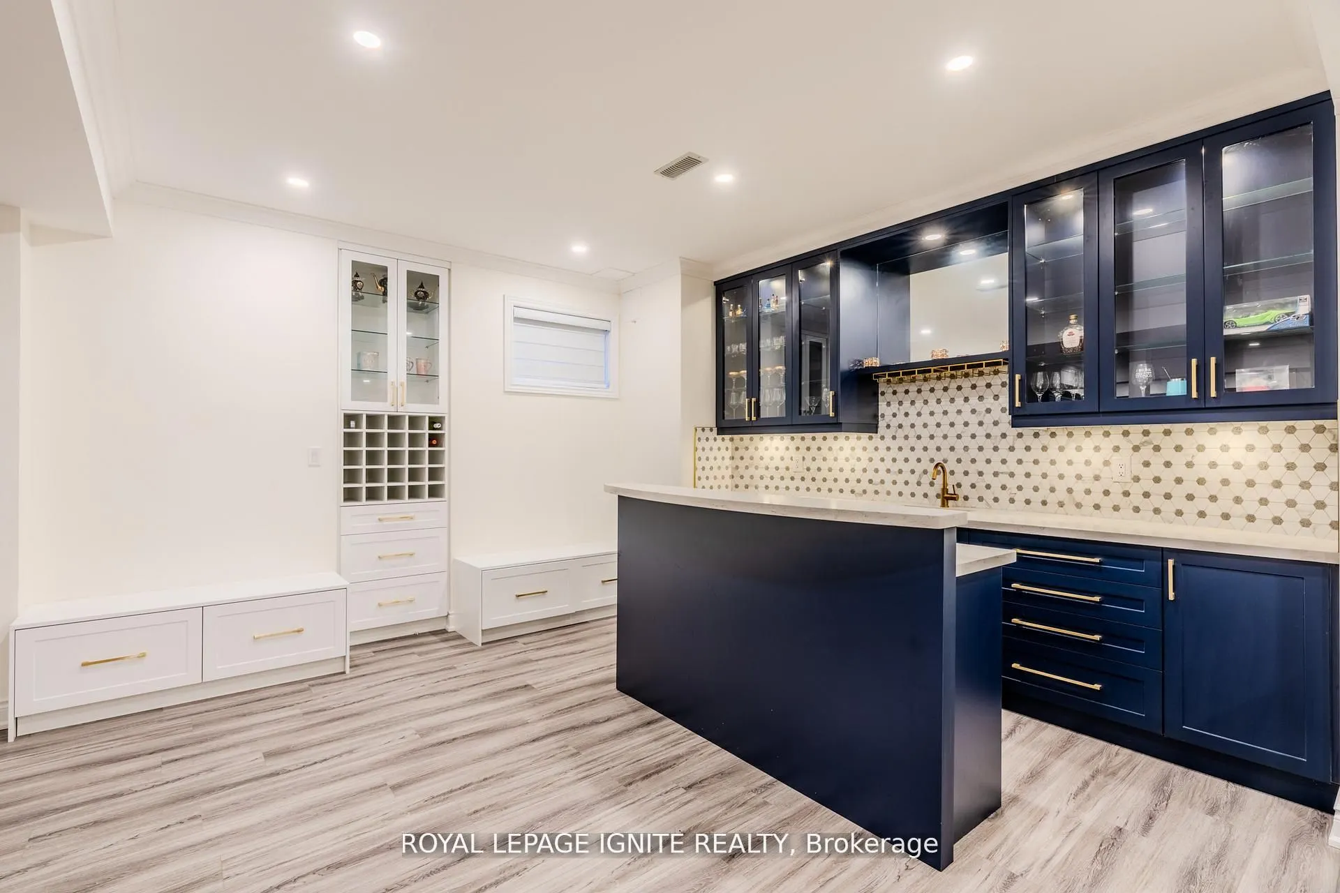 73 Kentwood Crescent